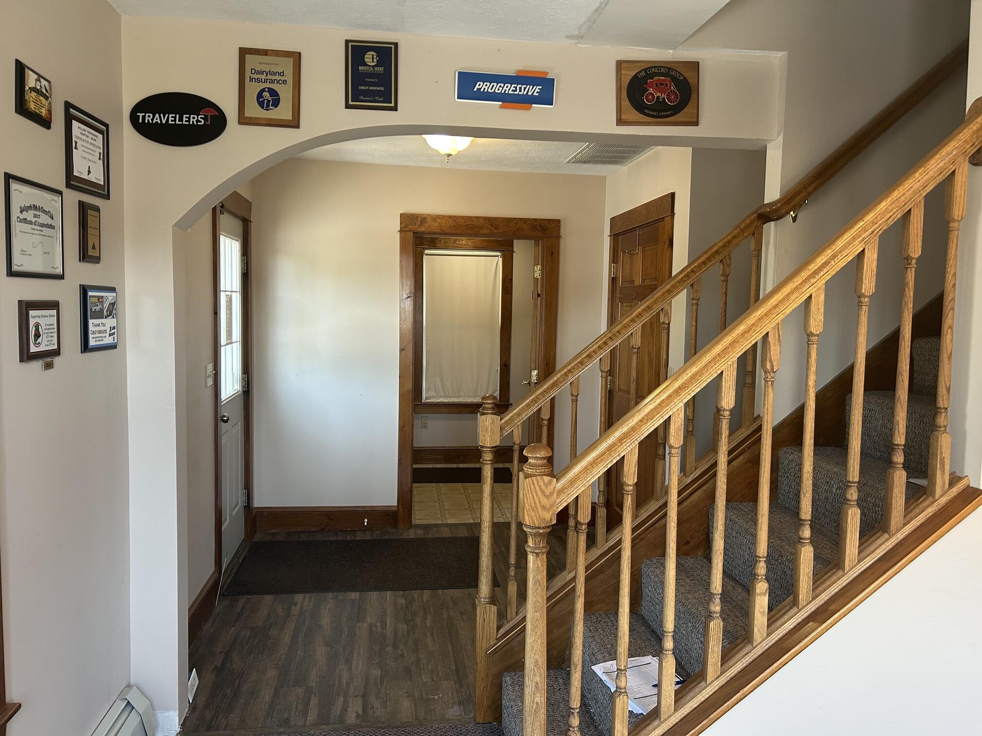 1087 Main Street Property Photo 17