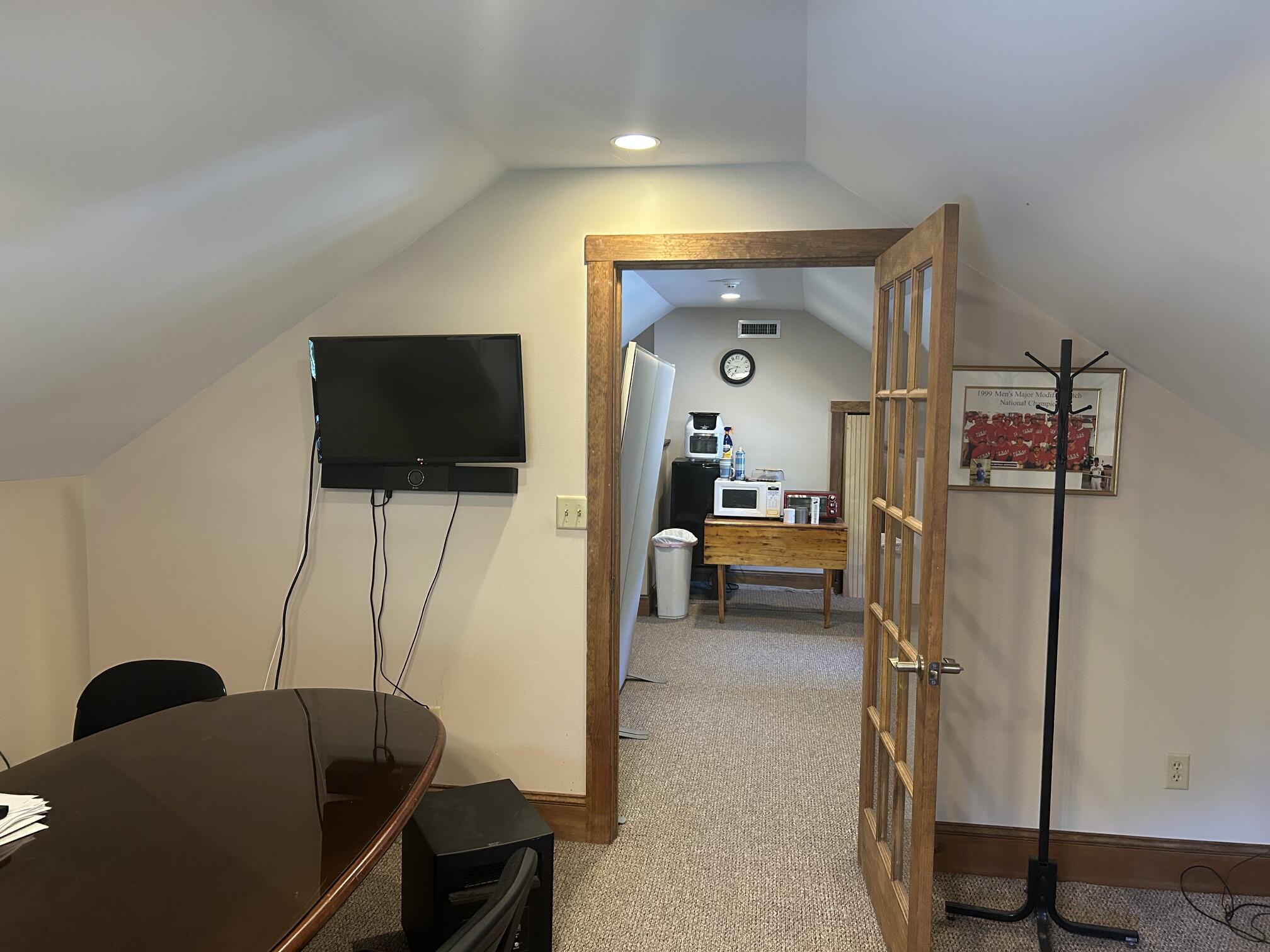 1087 Main Street Property Photo 20
