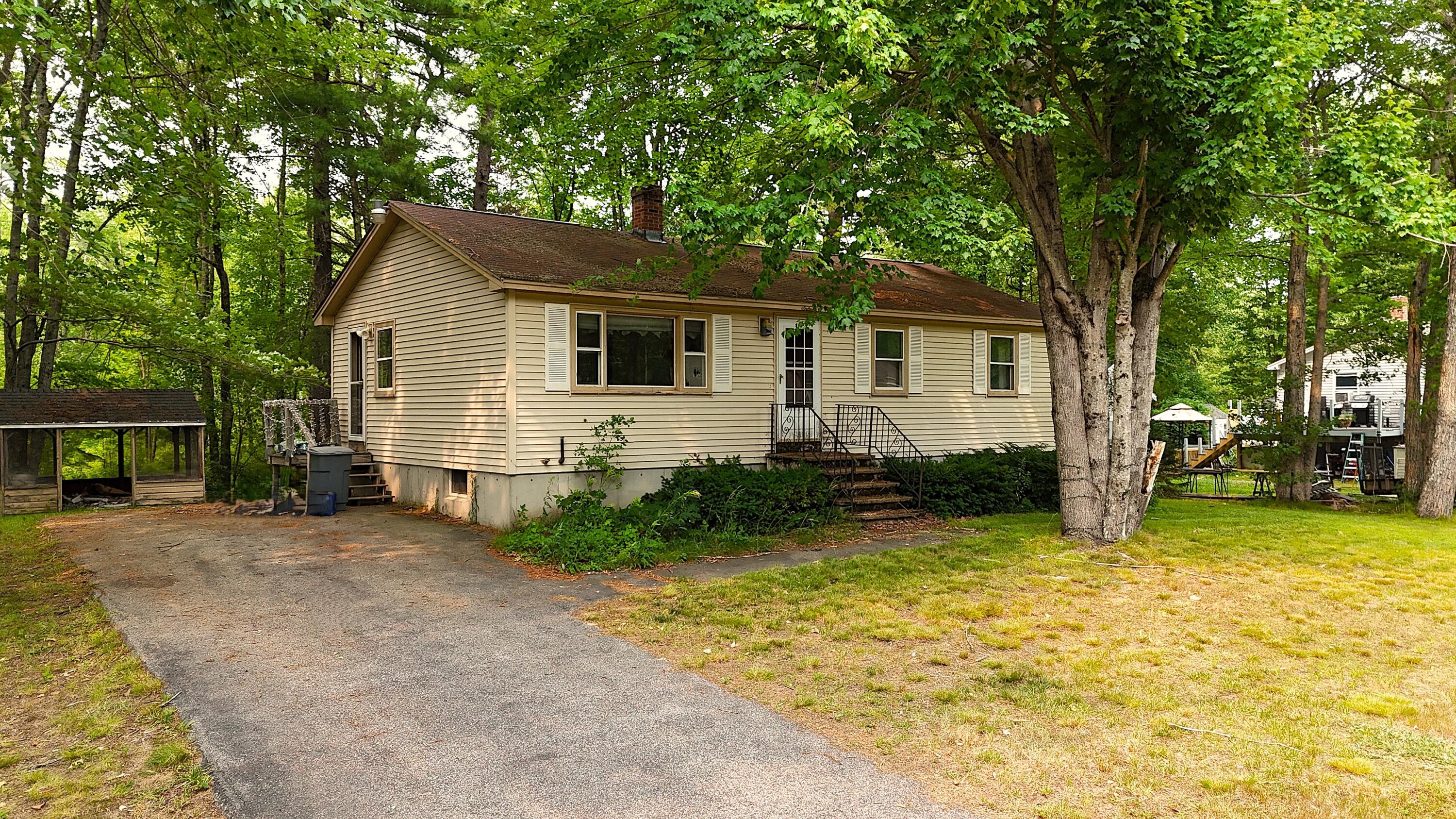 16 Pierce Avenue Property Photo 1