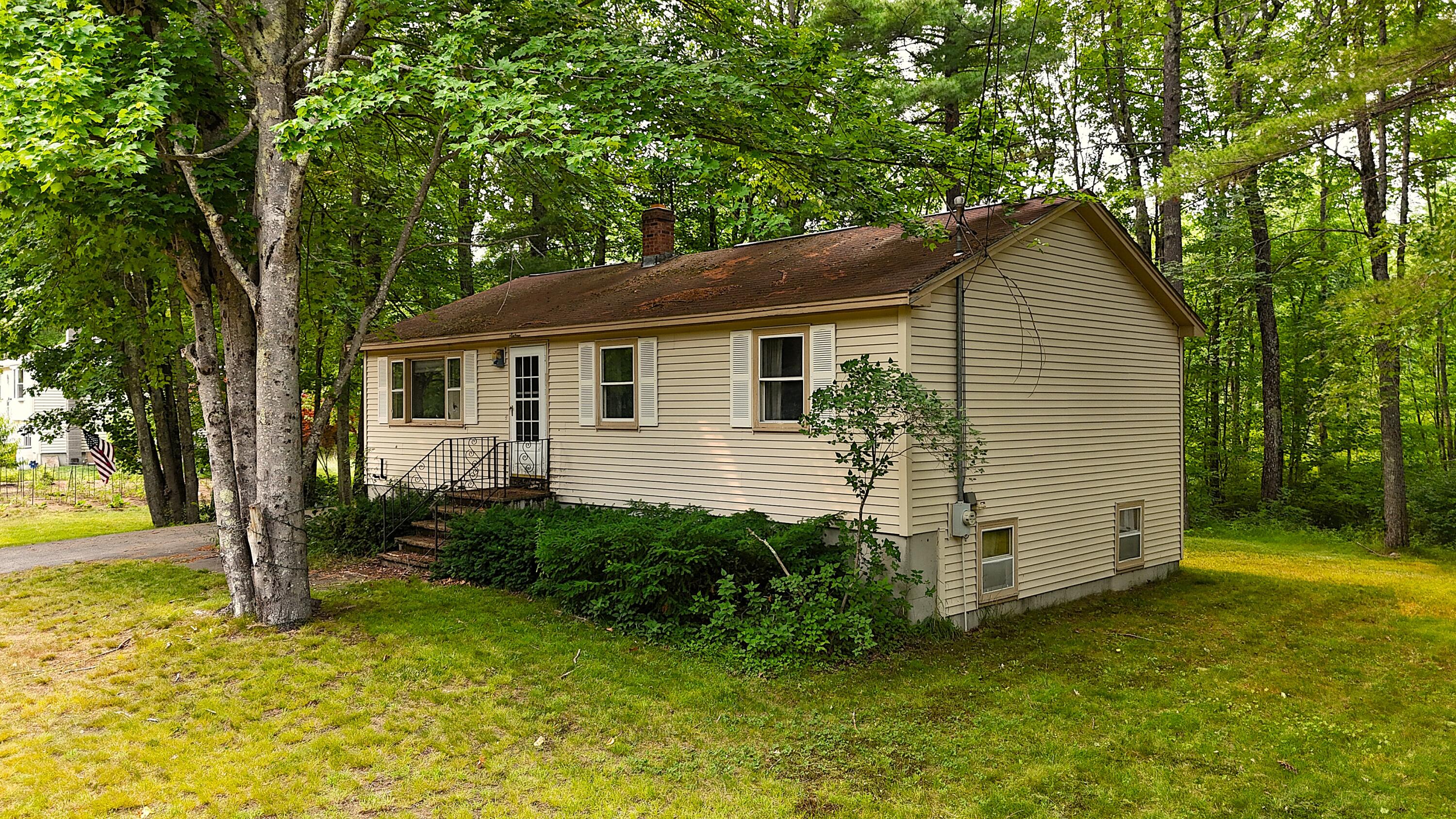 16 Pierce Avenue Property Photo 9