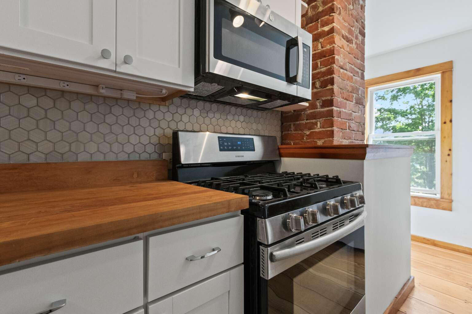 280 Concord Street W 3 Property Photo 14