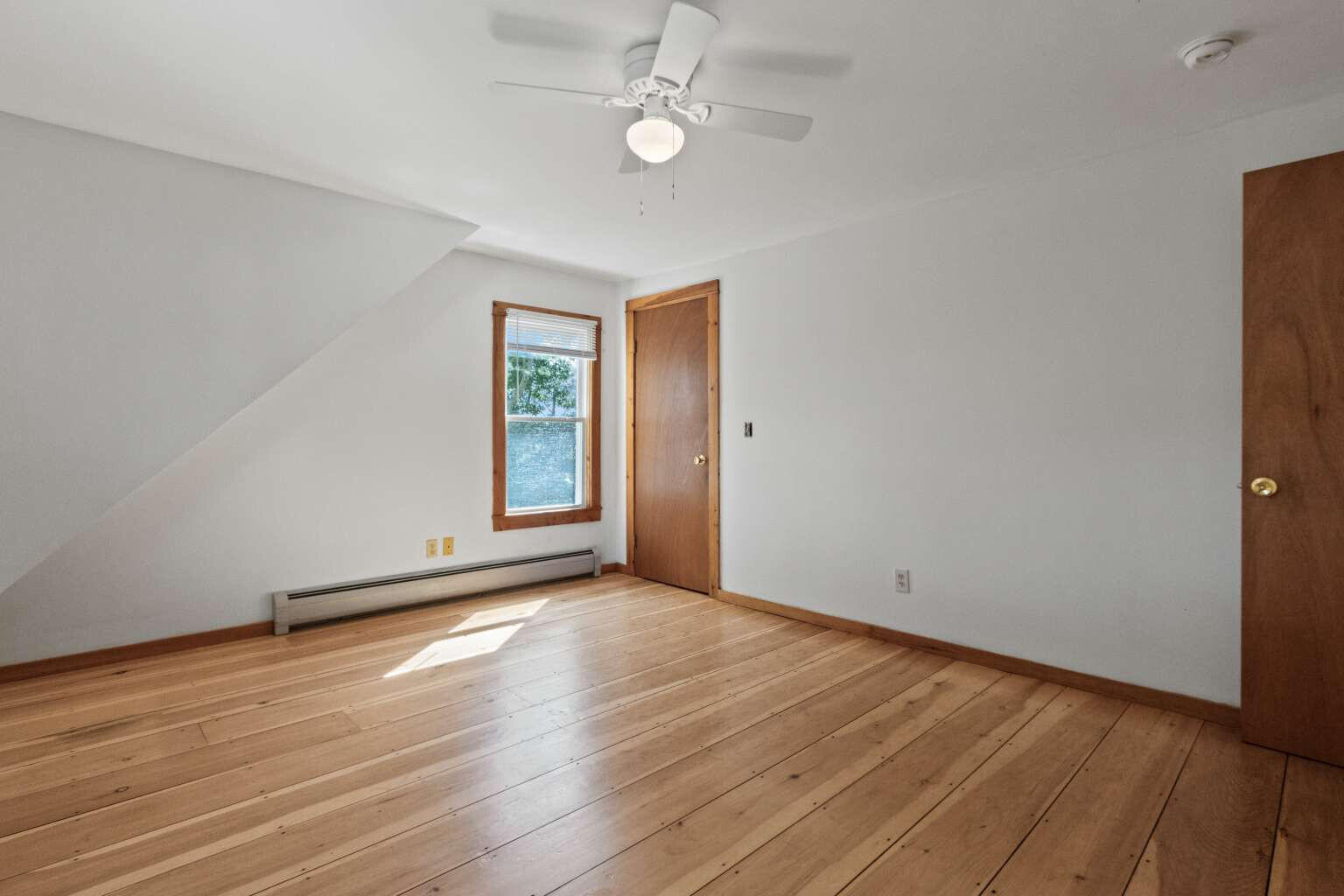280 Concord Street W 3 Property Photo 23