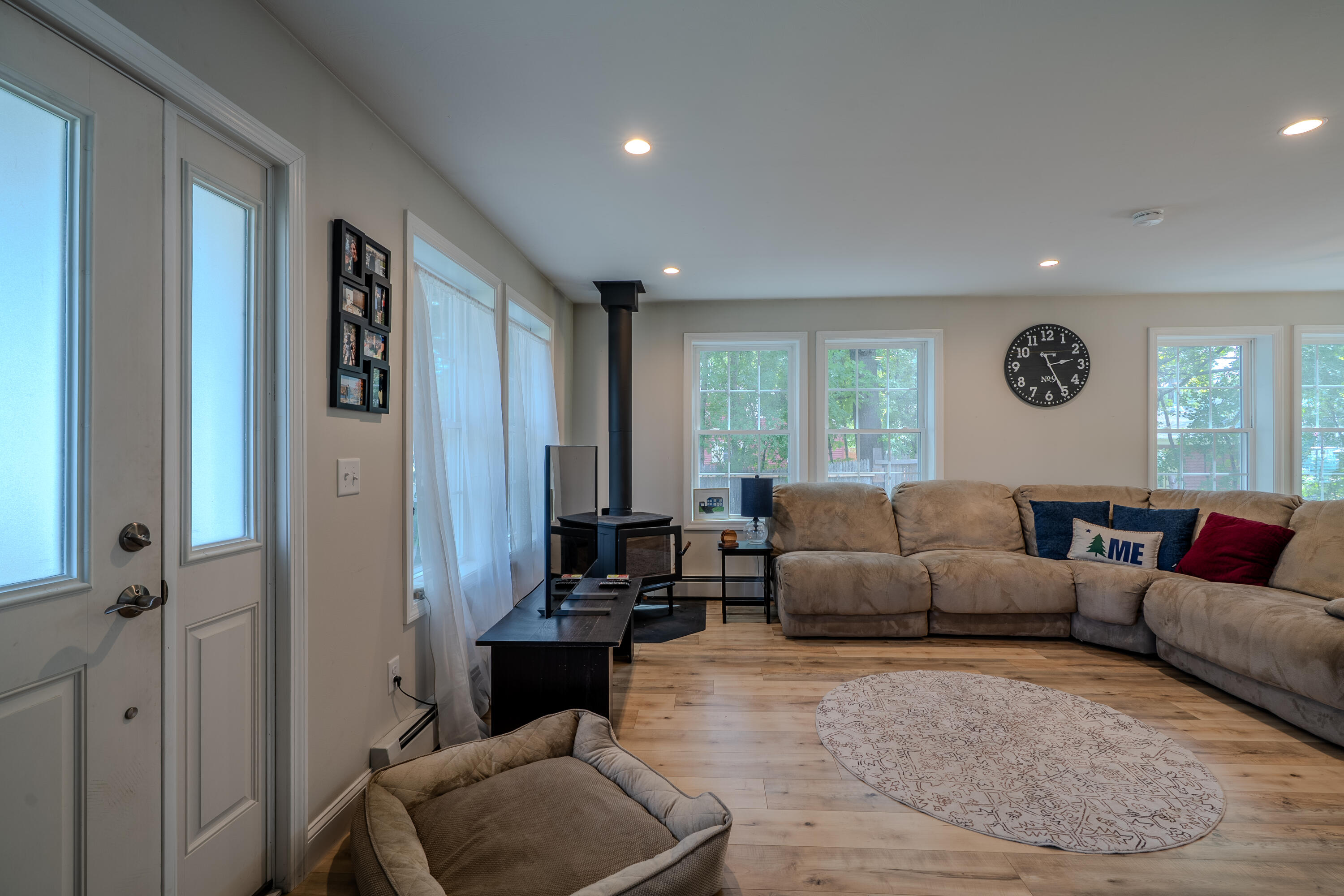 210 Fern Street Property Photo 5