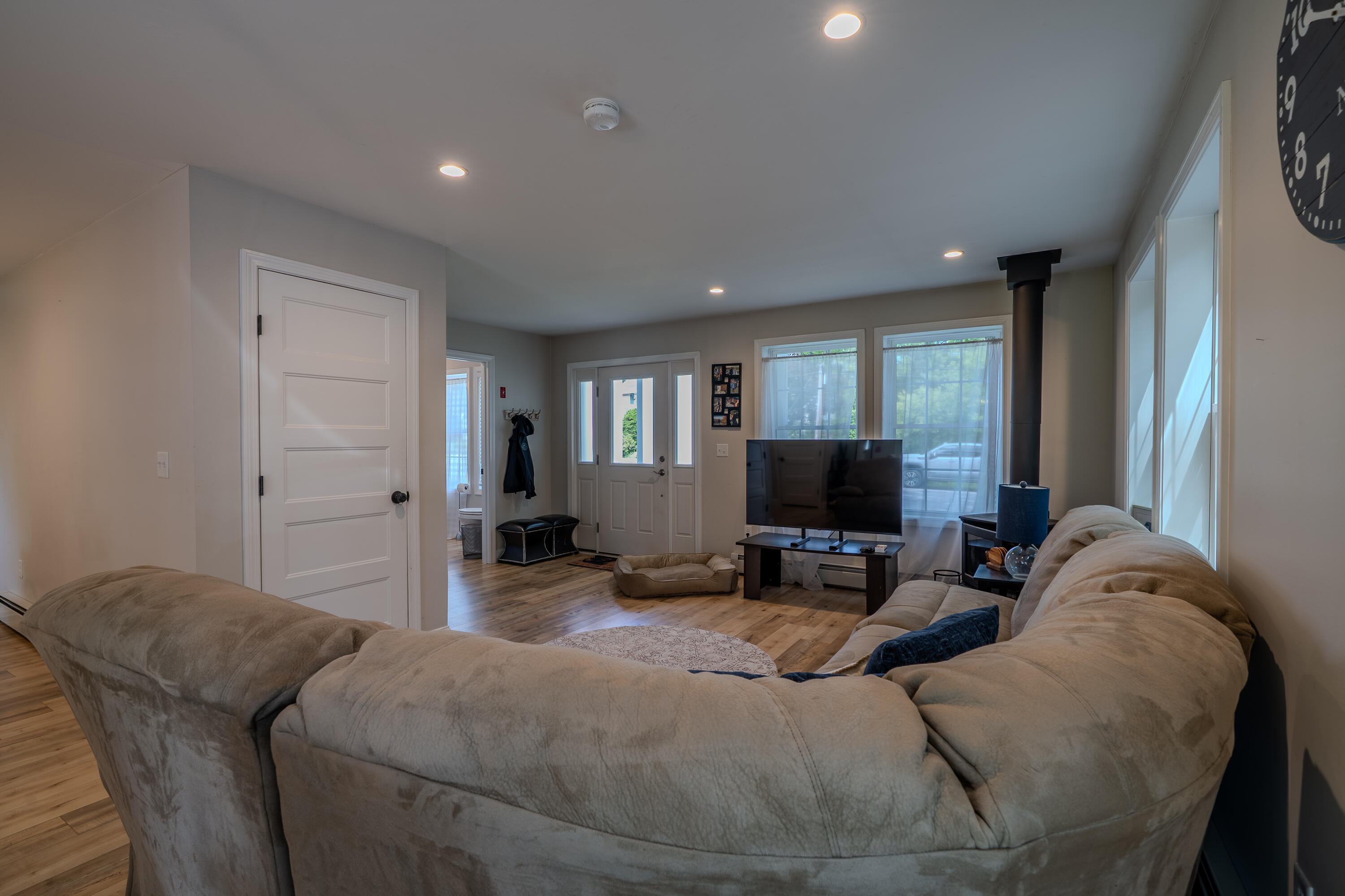210 Fern Street Property Photo 7