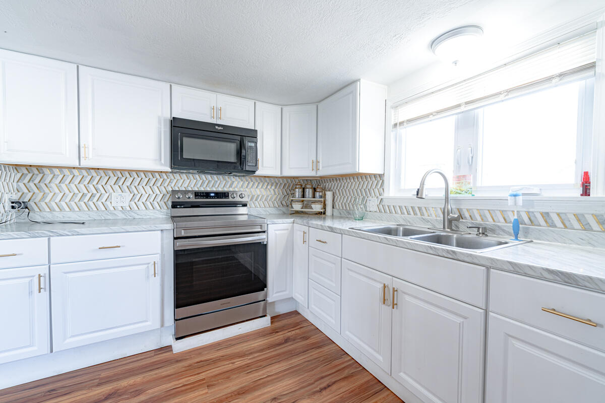 25 Green Street Property Photo 14