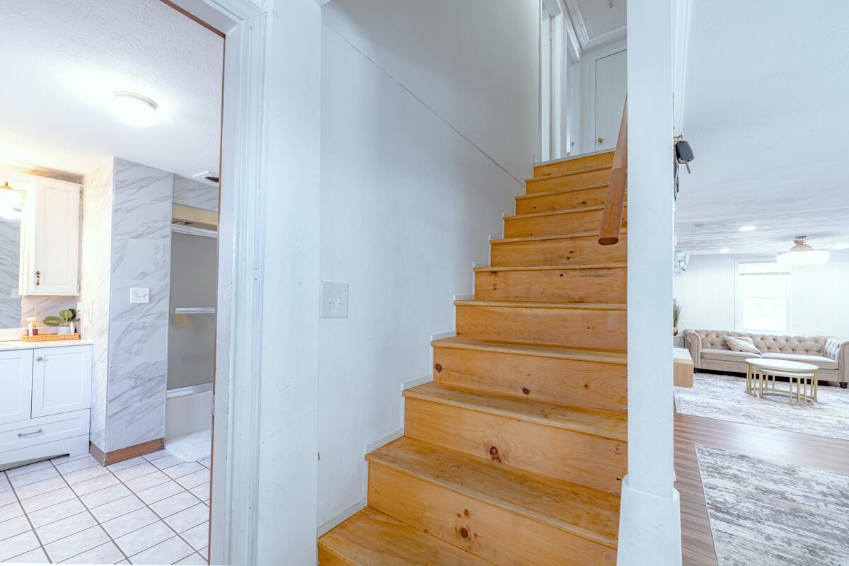 25 Green Street Property Photo 23