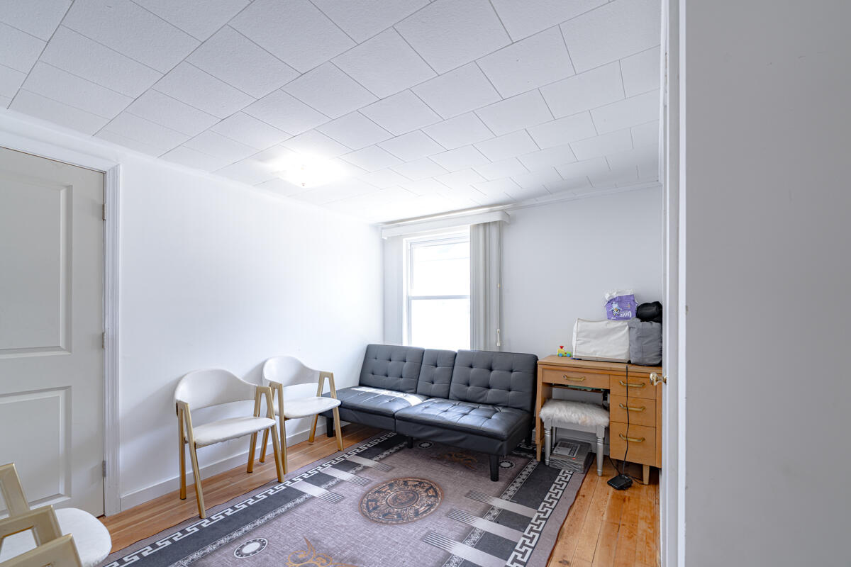25 Green Street Property Photo 24