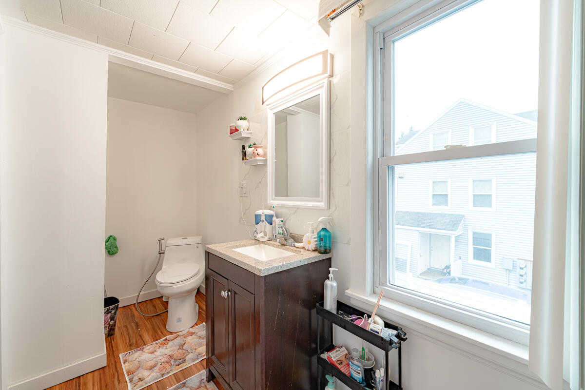 25 Green Street Property Photo 27