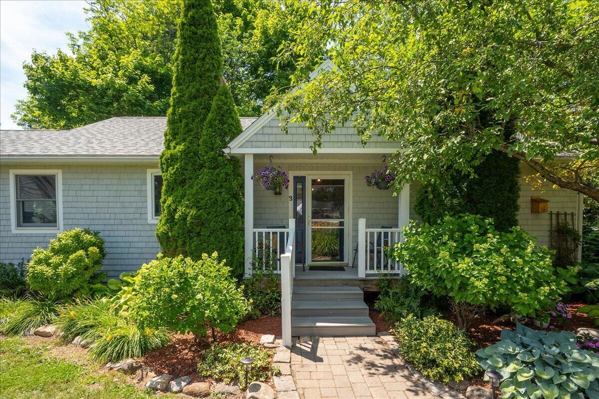 3 Harbor Lane Property Photo 5