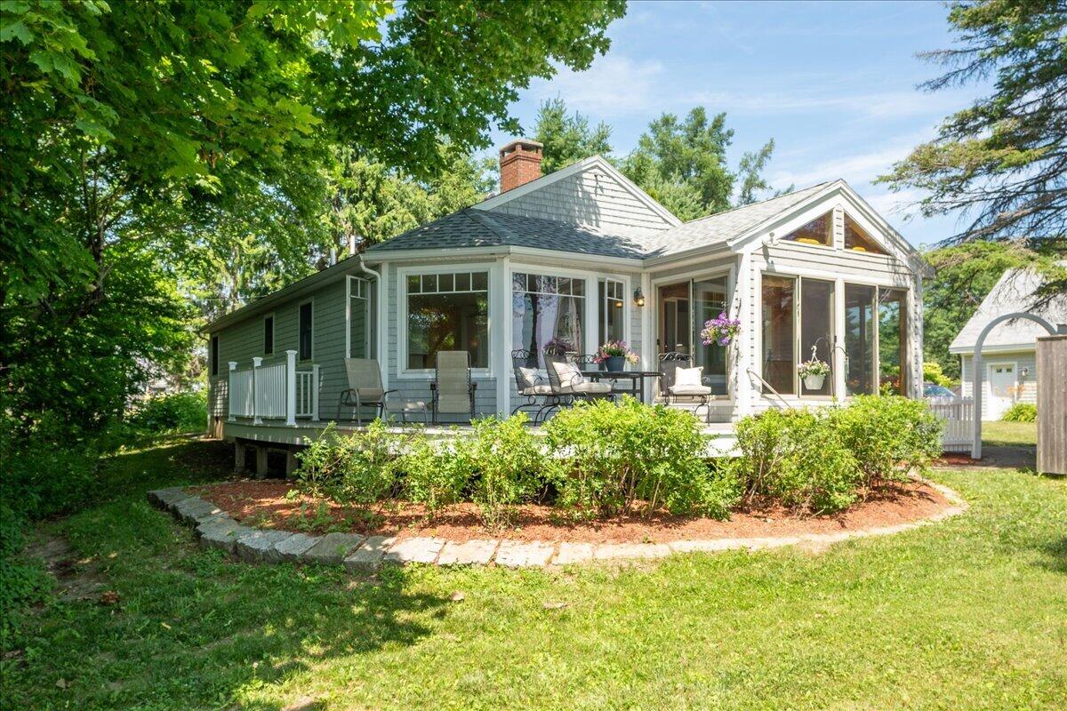 3 Harbor Lane Property Photo 8