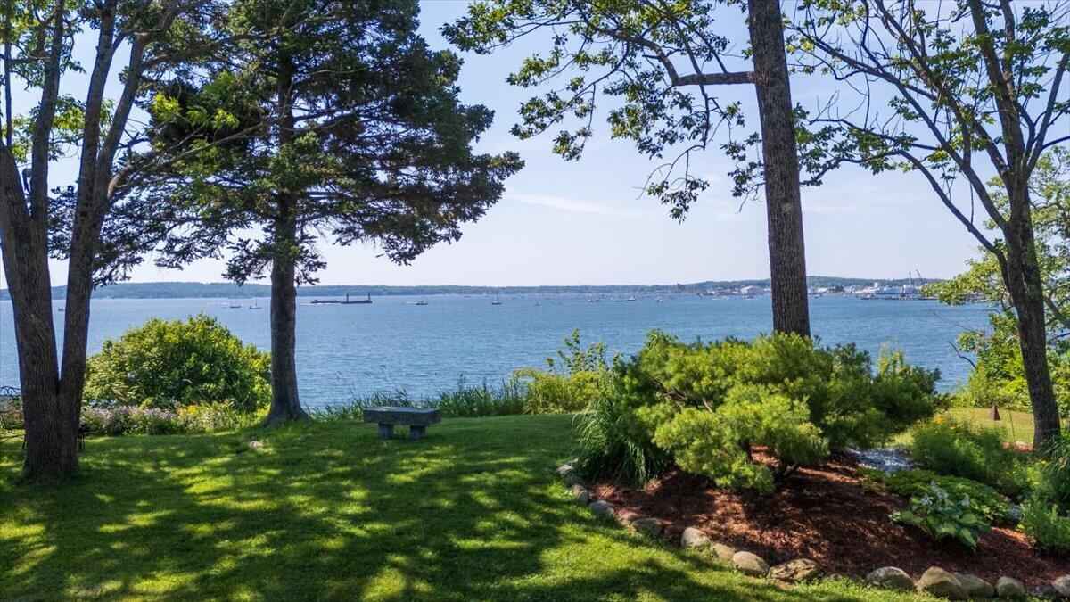 3 Harbor Lane Property Photo 10
