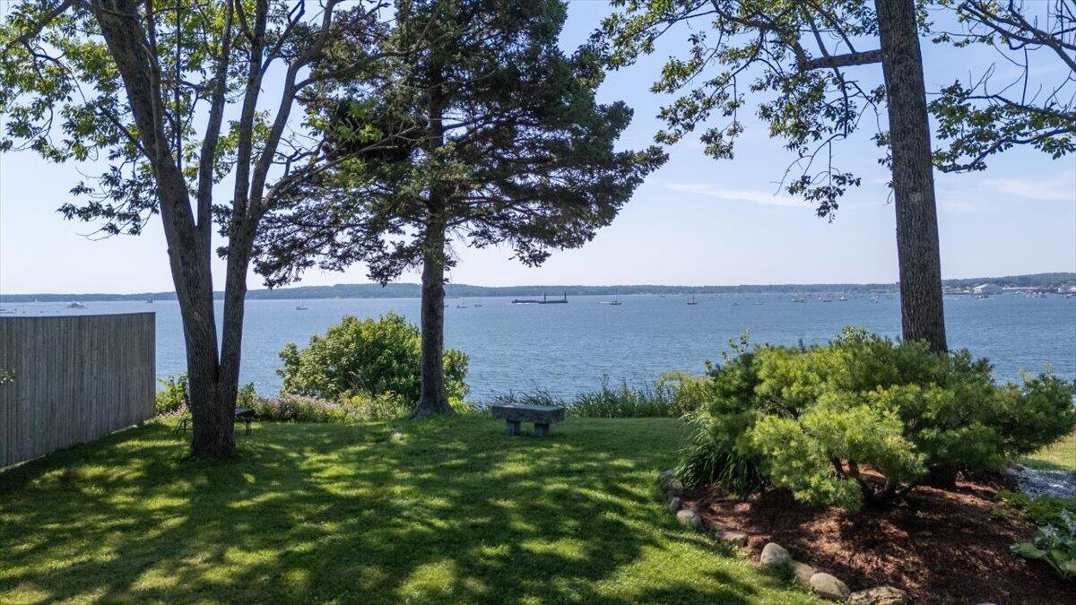 3 Harbor Lane Property Photo 11