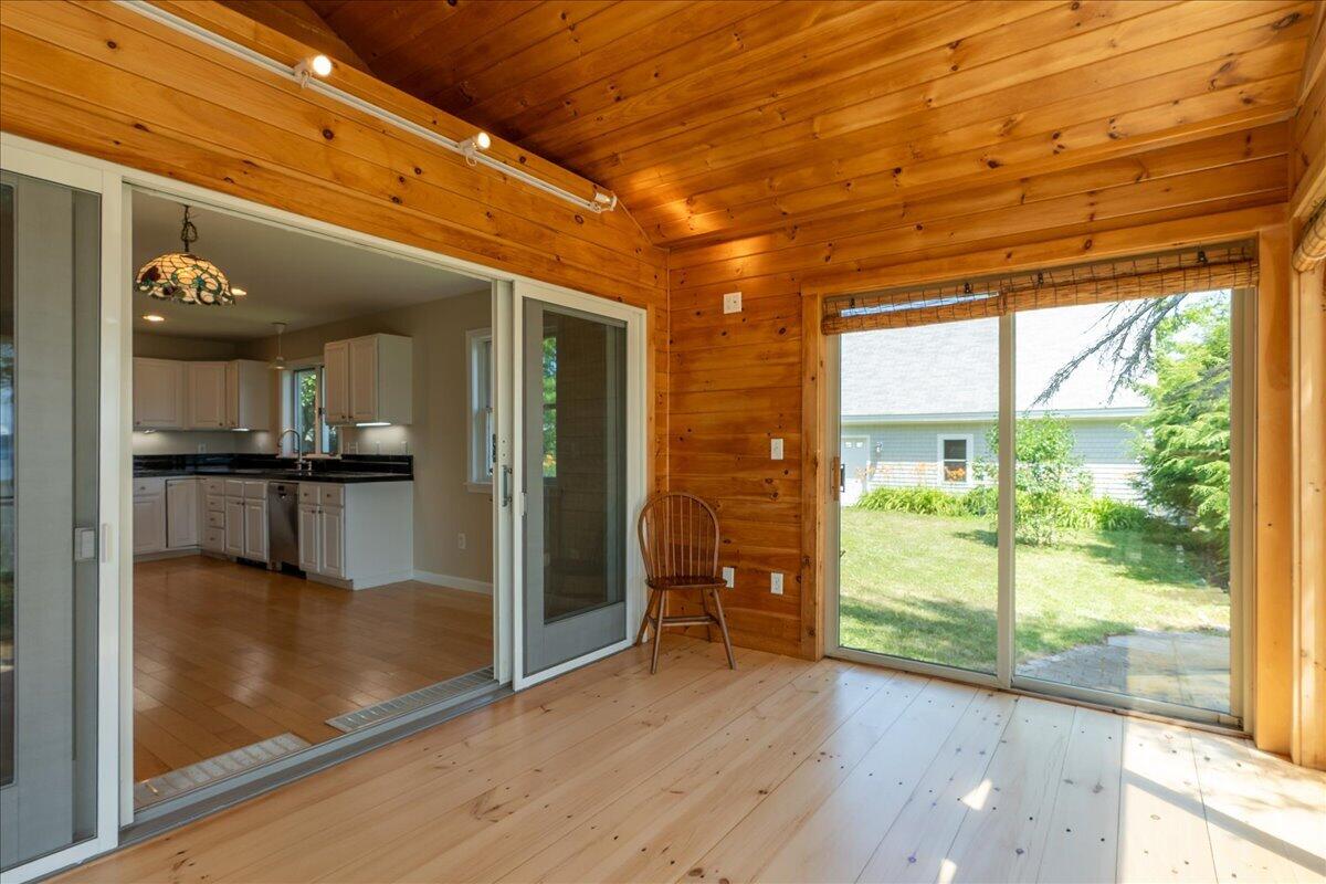 3 Harbor Lane Property Photo 15