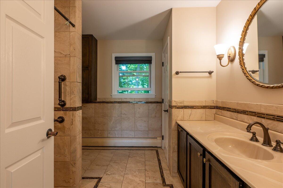 3 Harbor Lane Property Photo 45
