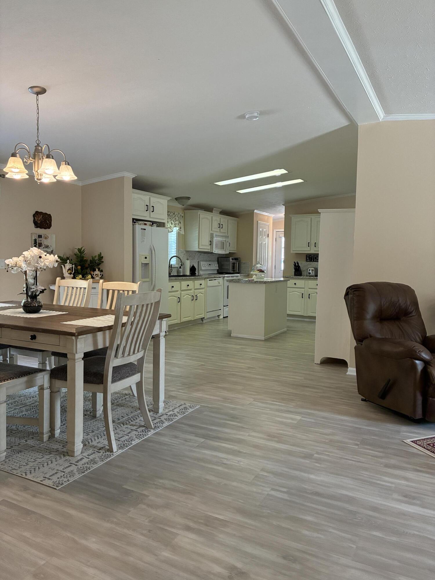 1 Karen Street Property Photo 12