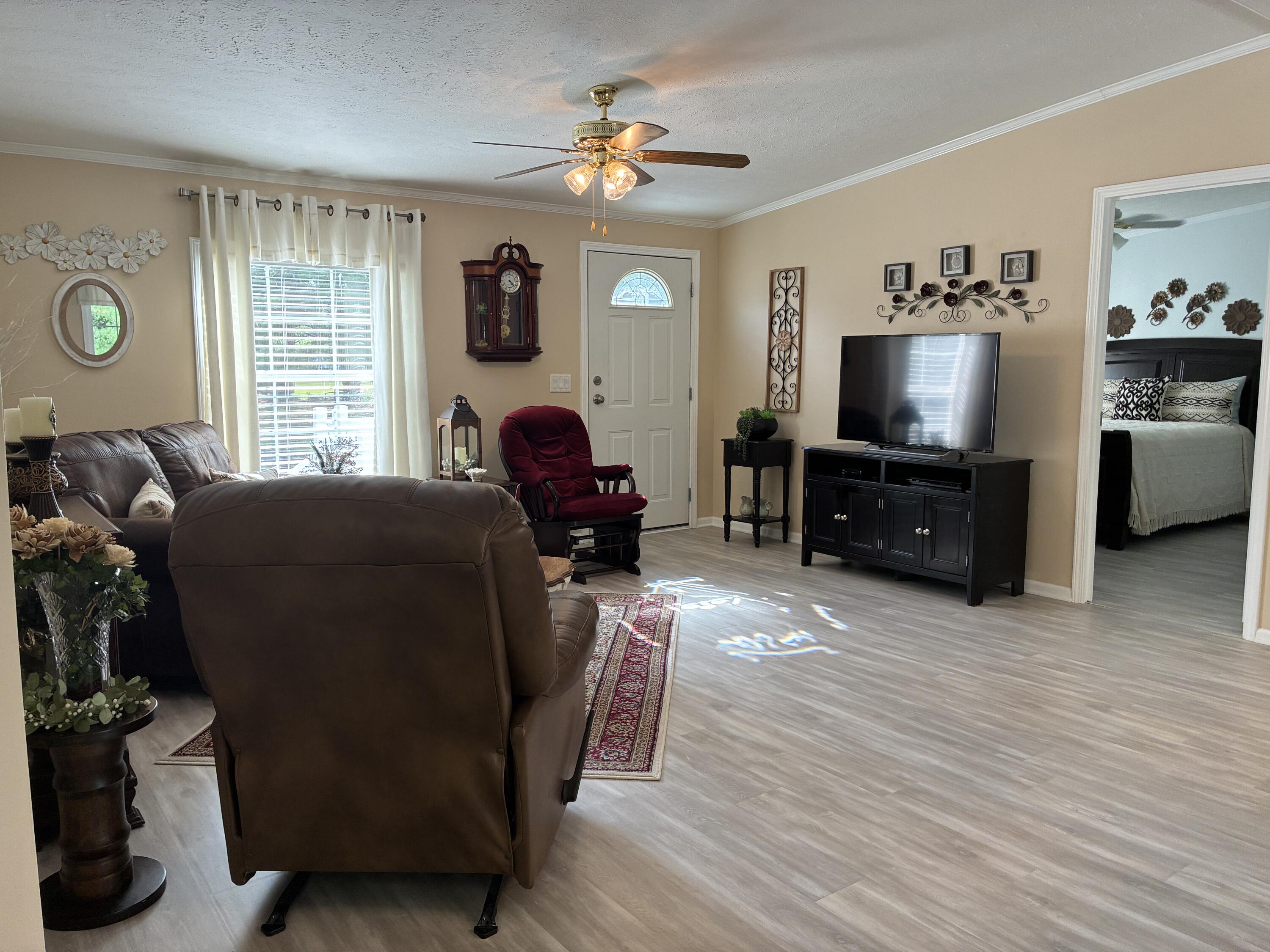 1 Karen Street Property Photo 20
