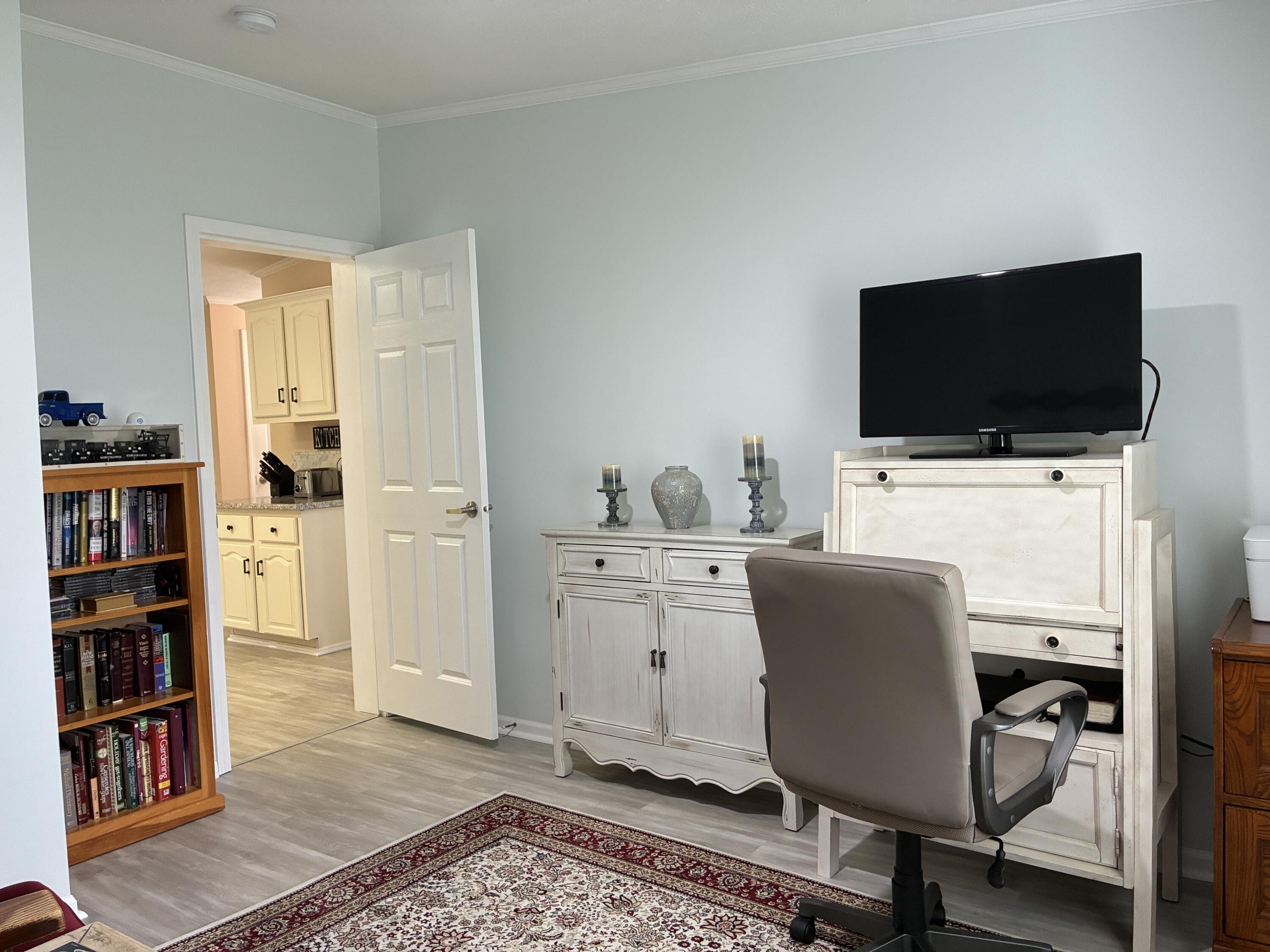 1 Karen Street Property Photo 35