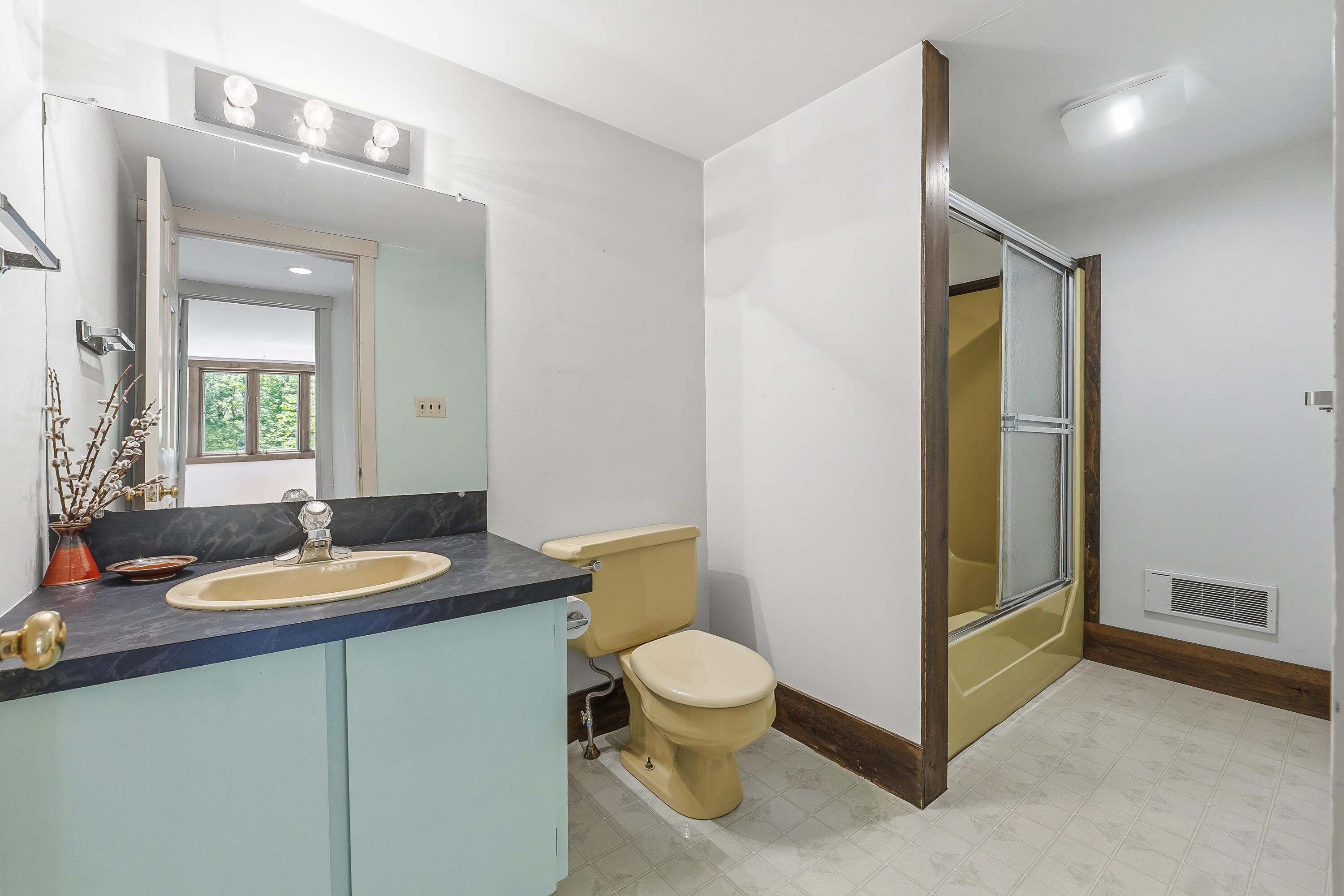73 Langdon Road Property Photo 22