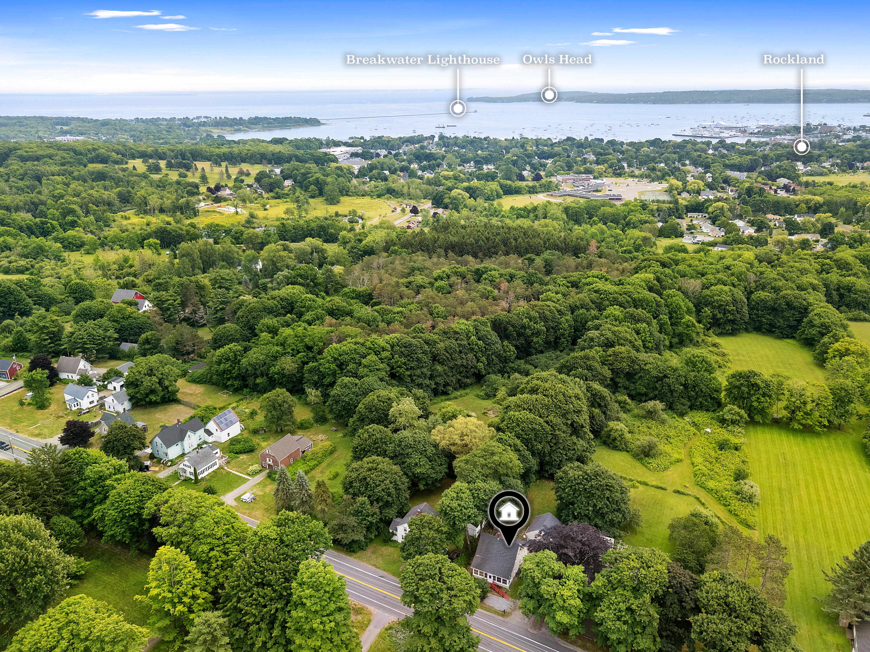 455 Old County Road Property Photo 4