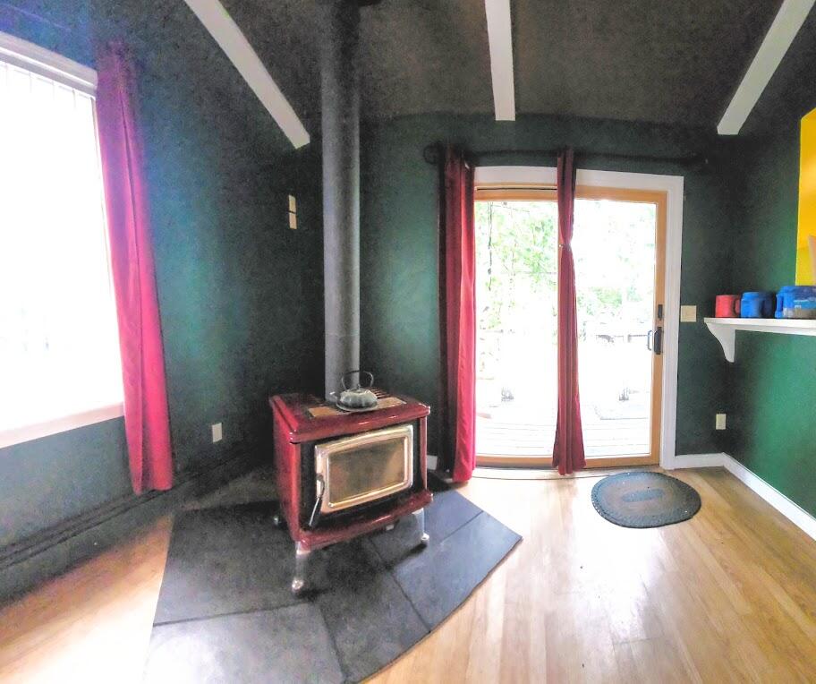 14 New York Street Property Photo 12