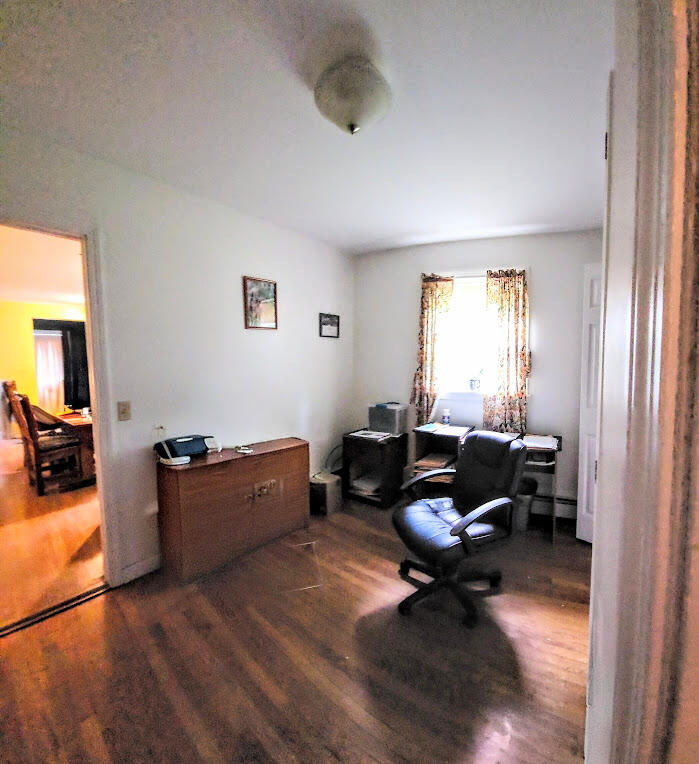 14 New York Street Property Photo 23