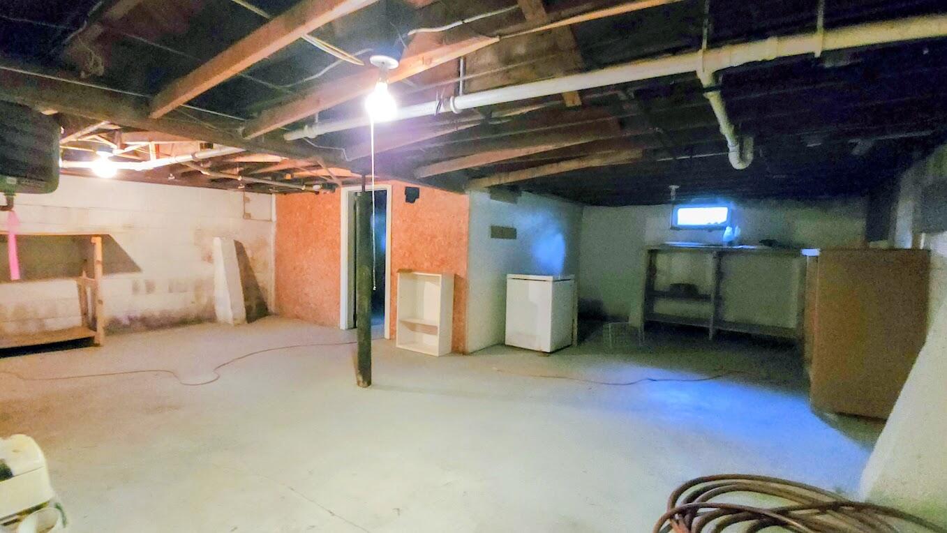 14 New York Street Property Photo 28