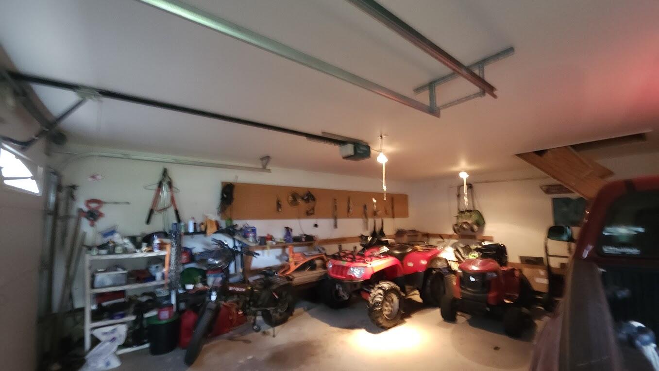 14 New York Street Property Photo 32