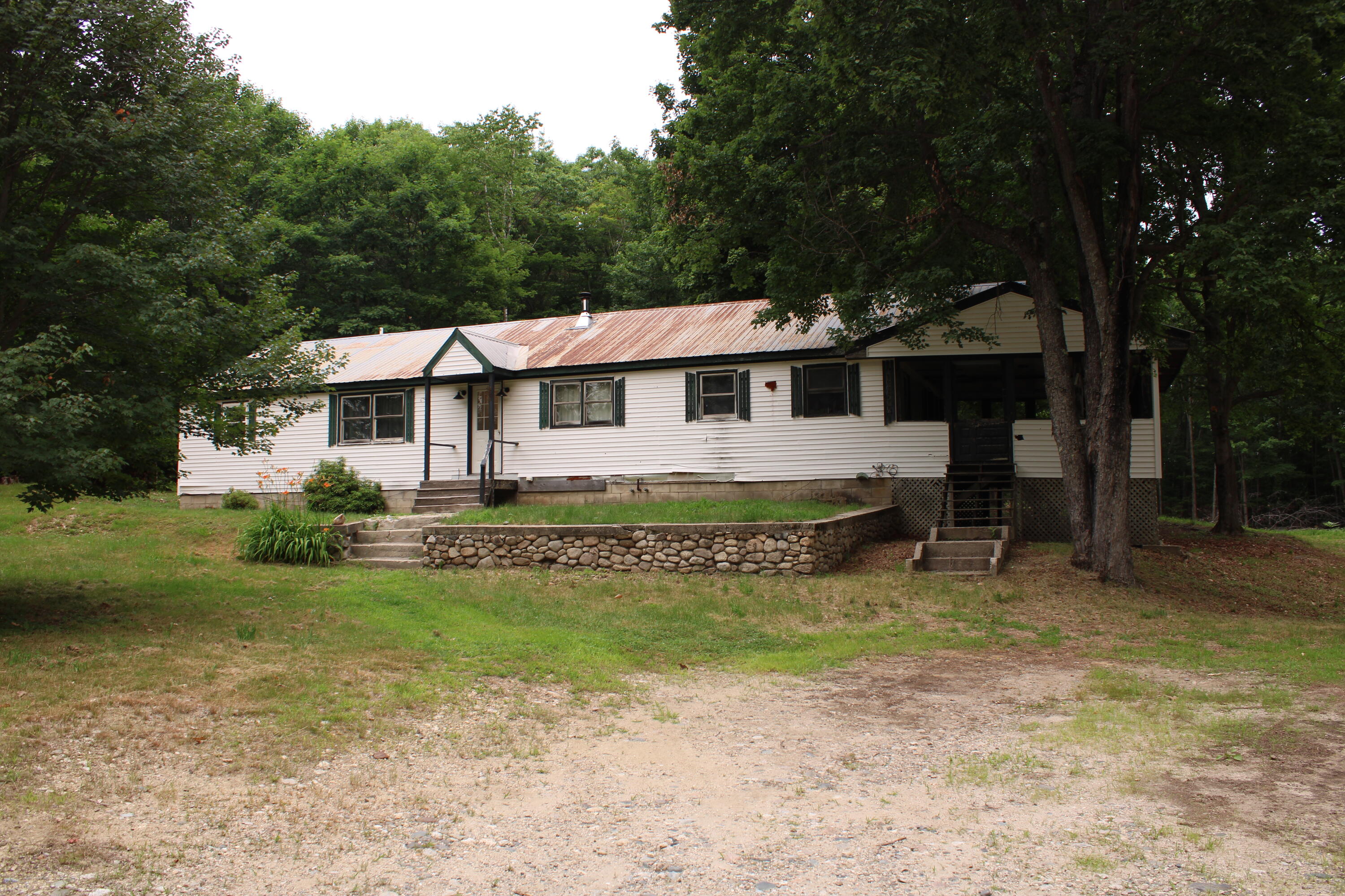 143 Richardson Road Property Photo 2