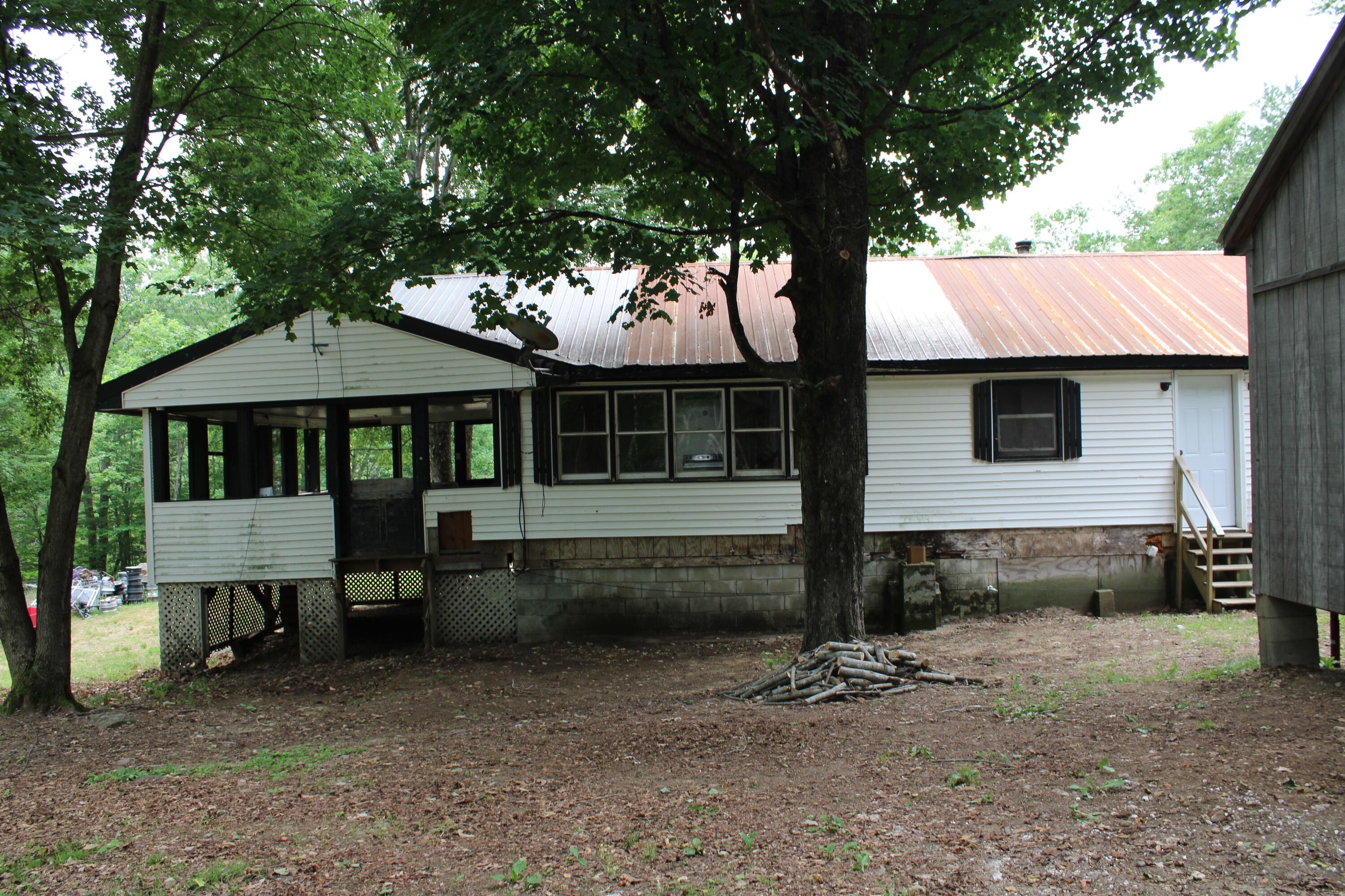 143 Richardson Road Property Photo 6