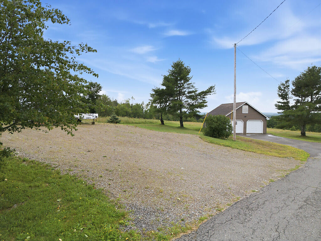 191 White Road Property Photo 2