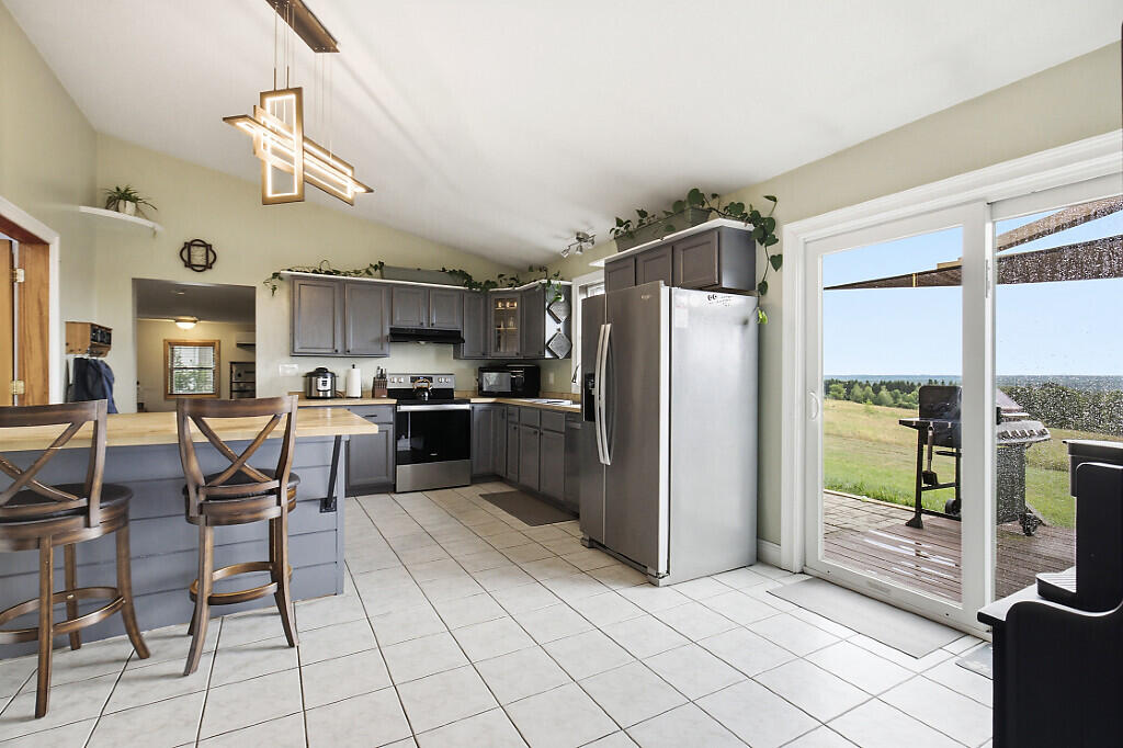 191 White Road Property Photo 8
