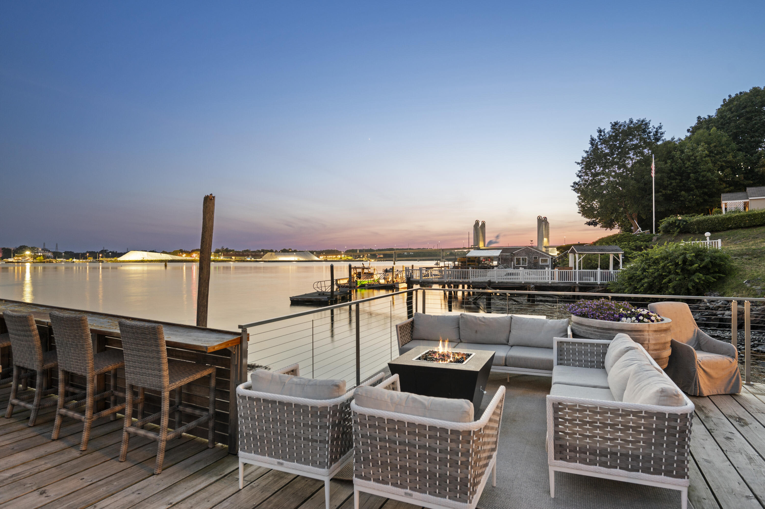 31 Water Street Property Photo 49