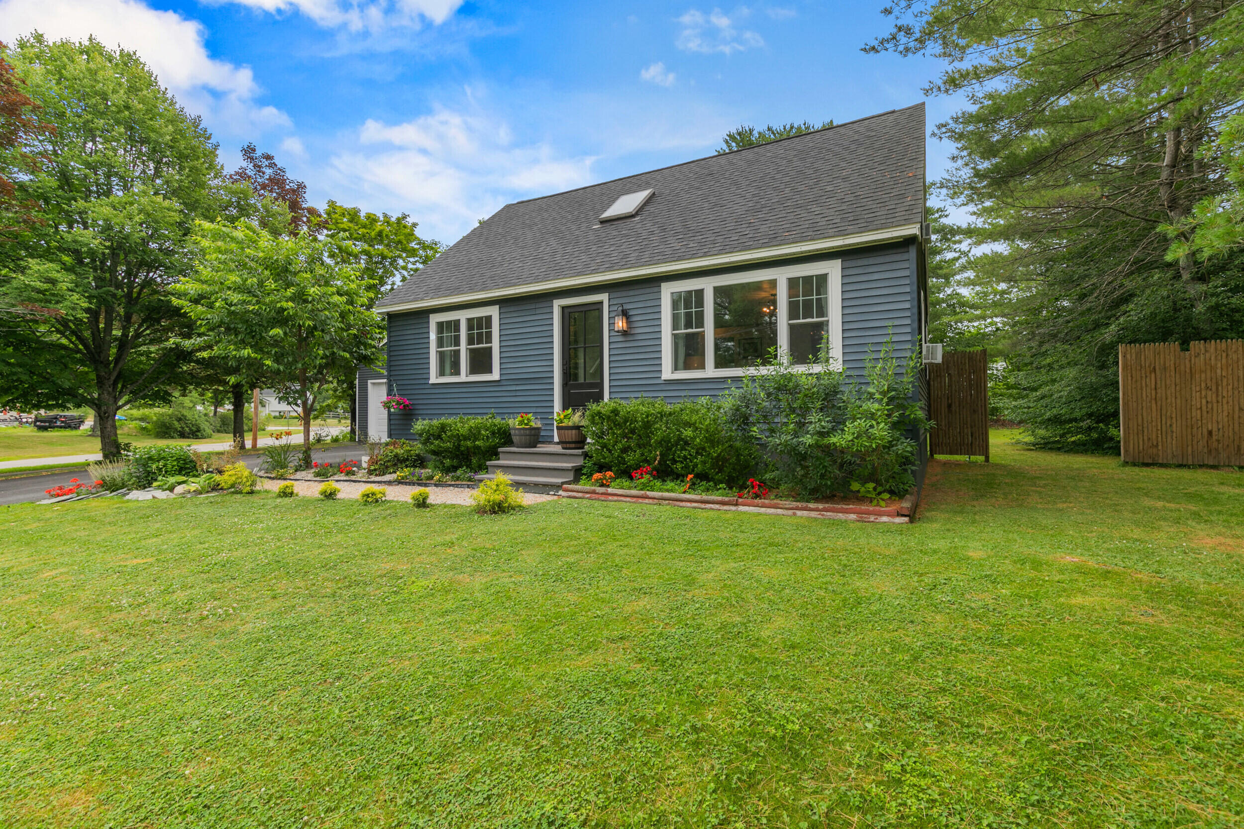 4 Ellen Circle Property Photo 4