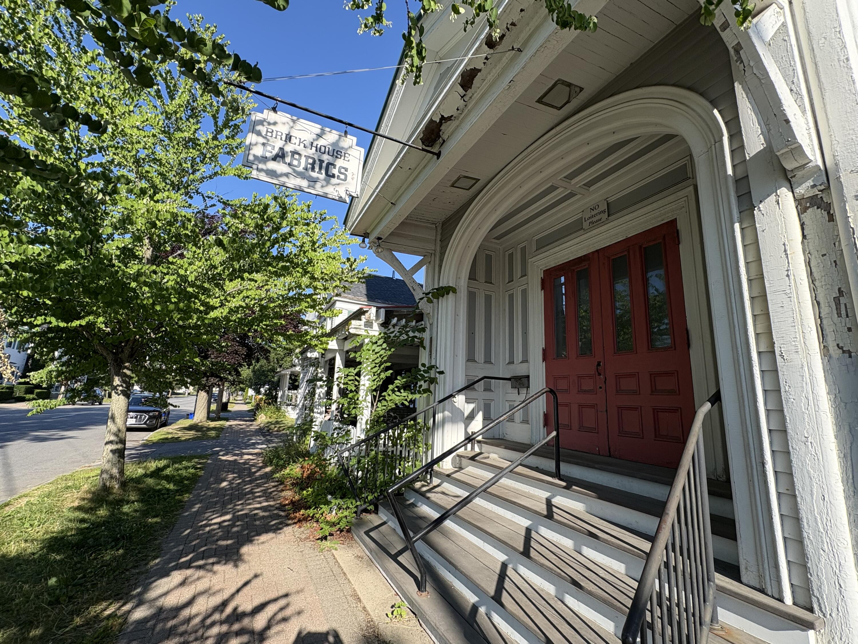 4 Pleasant Street Property Photo 2