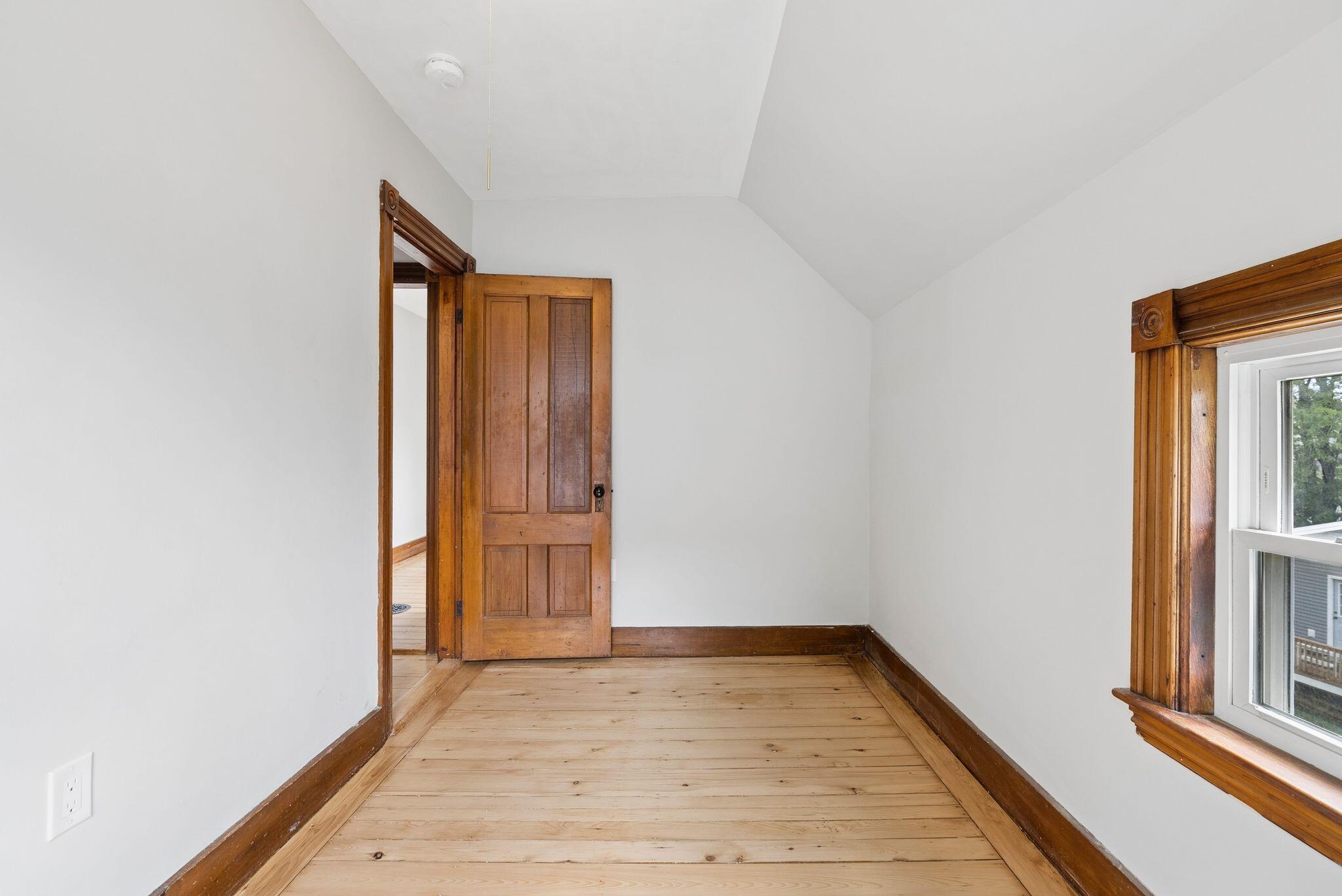 533 High Street Property Photo 34