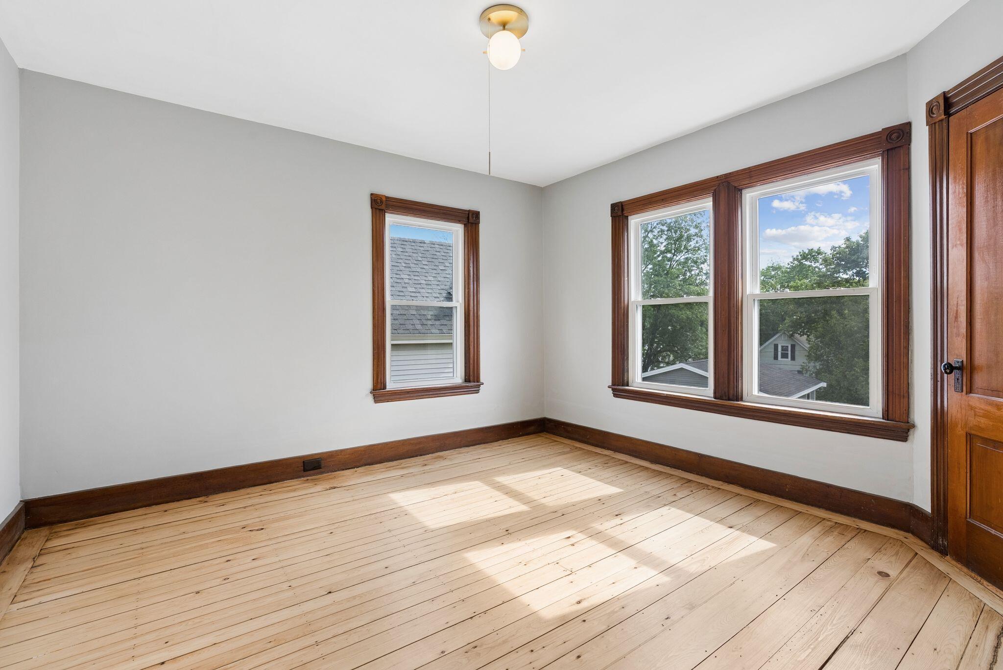 533 High Street Property Photo 35
