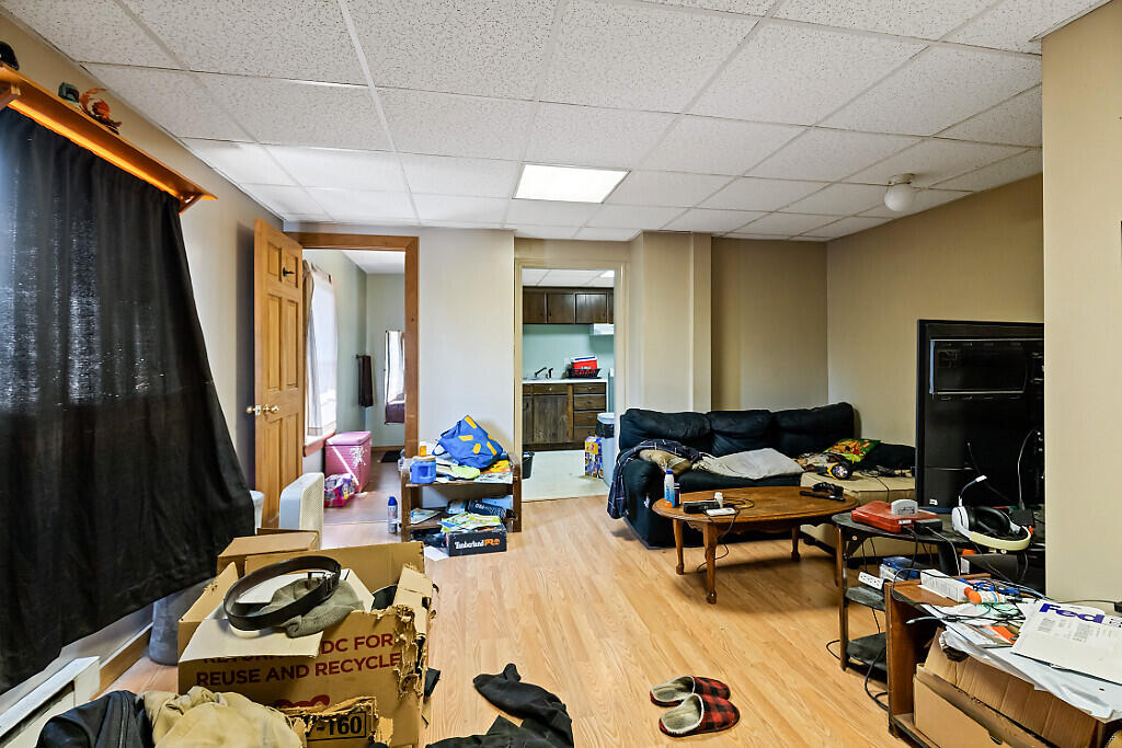 8 Commercial Street Property Photo 23