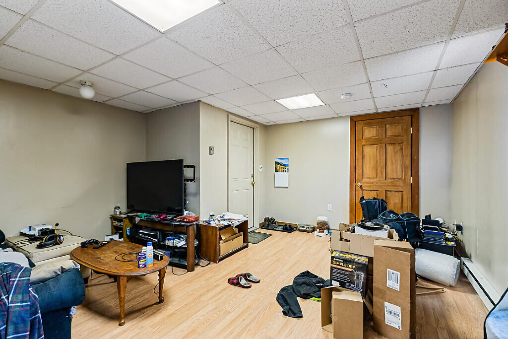 8 Commercial Street Property Photo 25