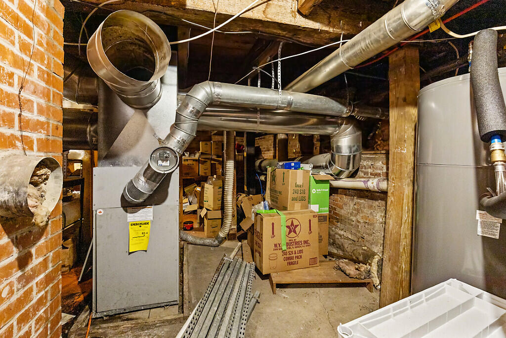 8 Commercial Street Property Photo 41