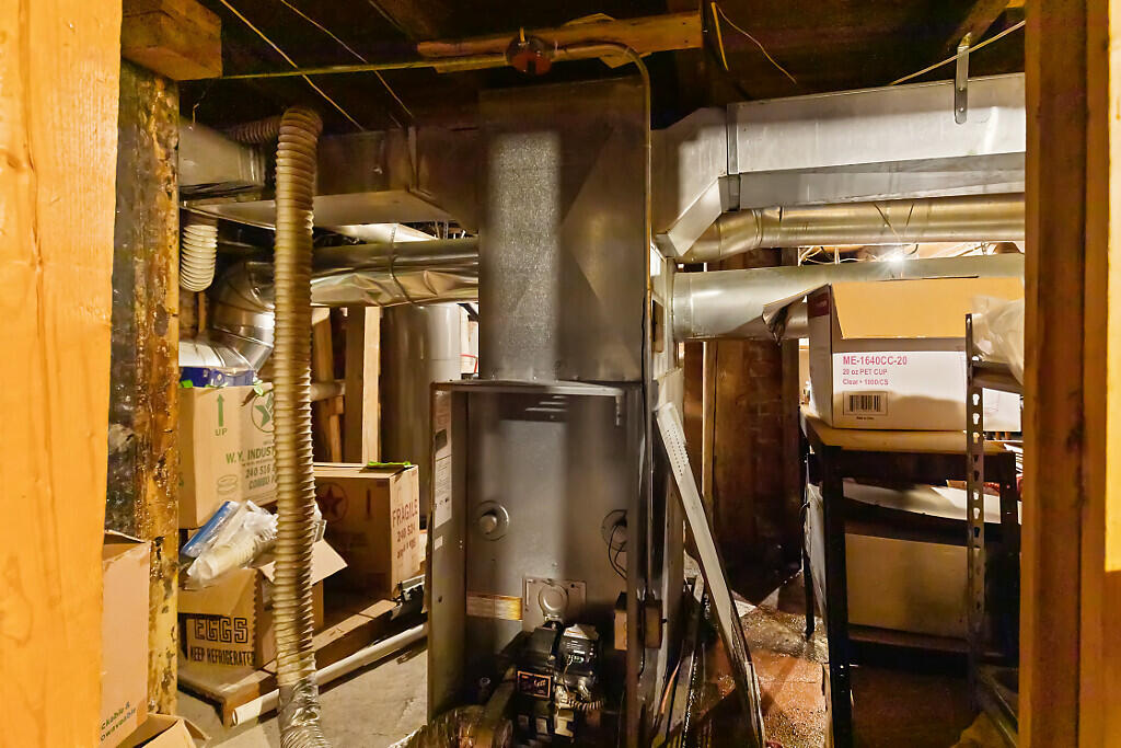 8 Commercial Street Property Photo 42