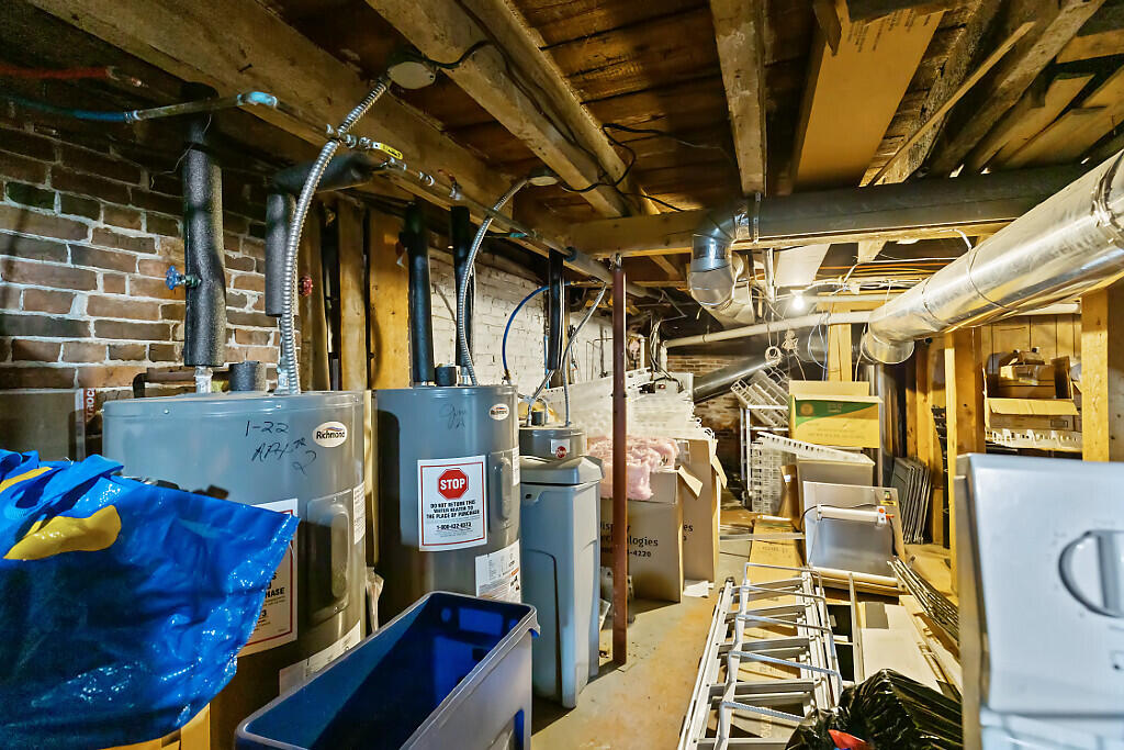 8 Commercial Street Property Photo 48