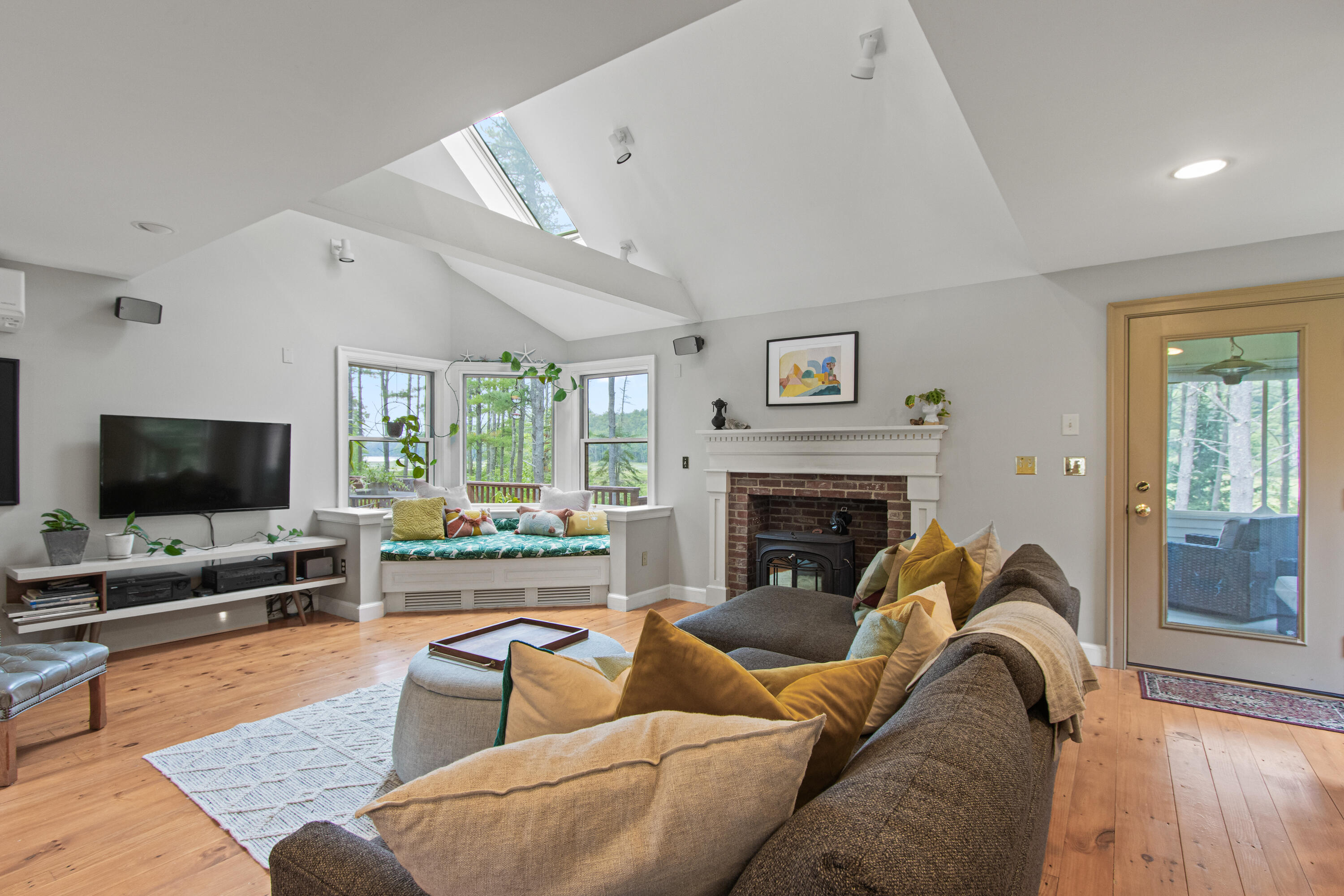 18 Kimberley Circle Property Photo 6