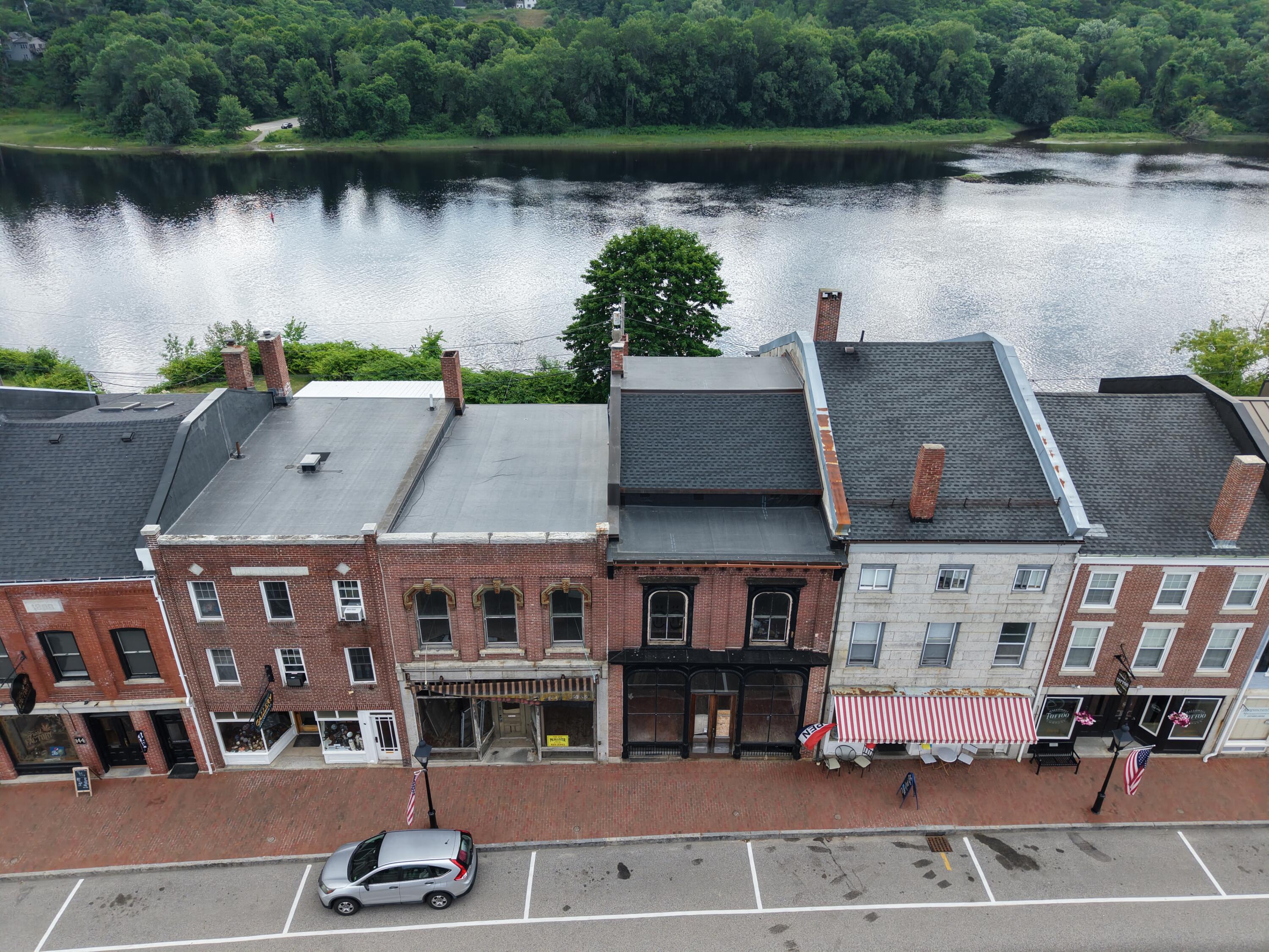 152-154 Water Street Property Photo 2
