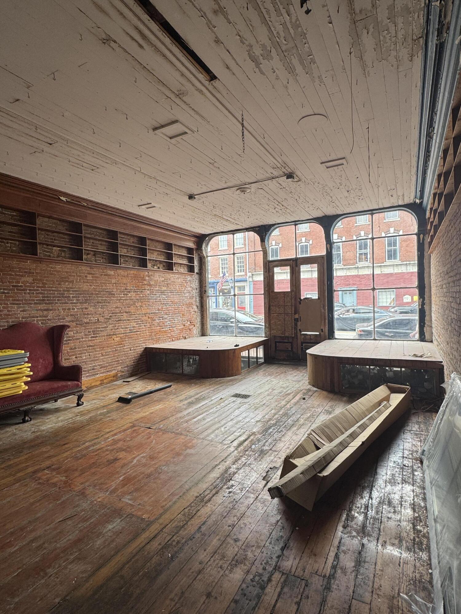152-154 Water Street Property Photo 7