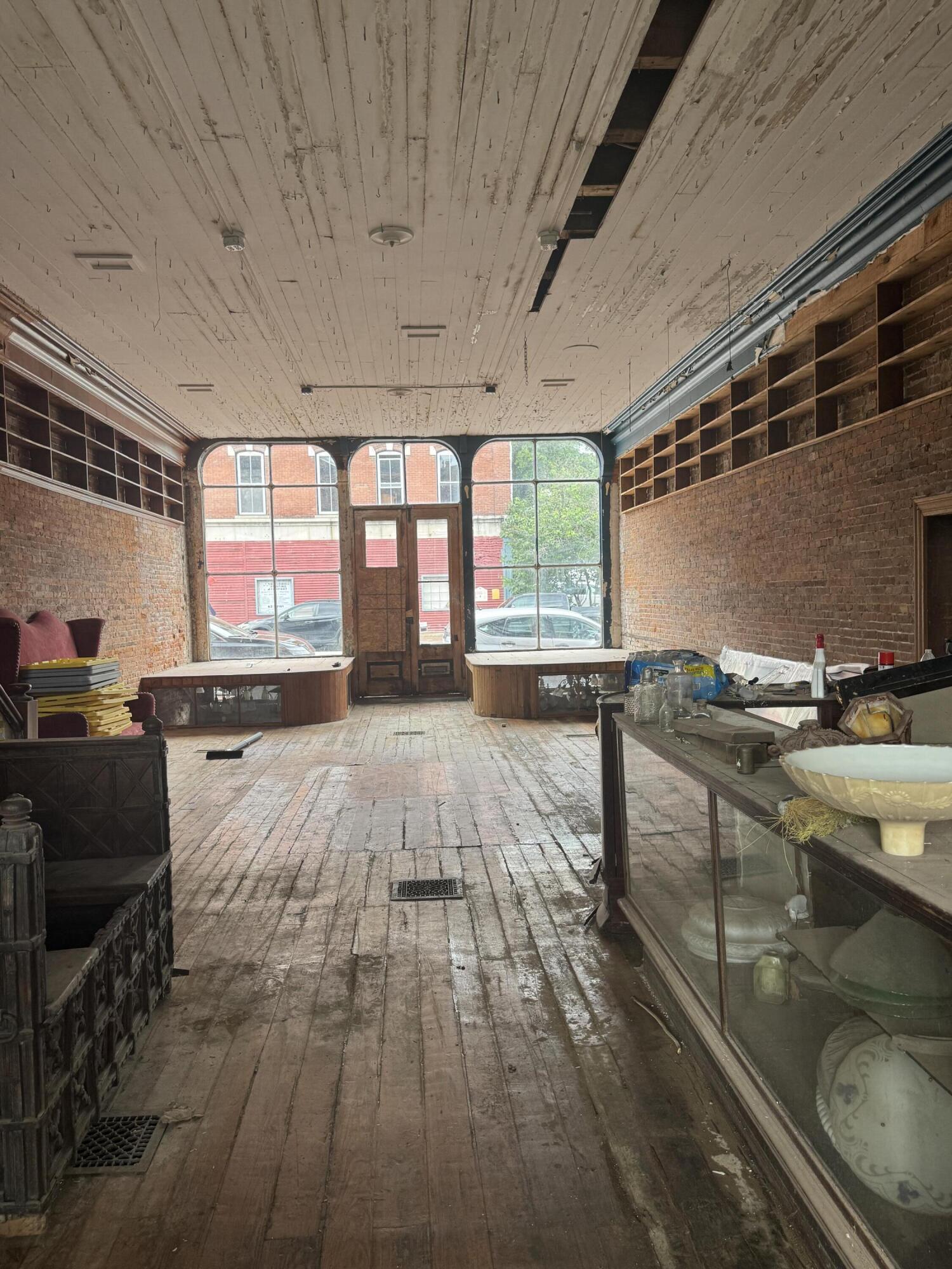 152-154 Water Street Property Photo 15