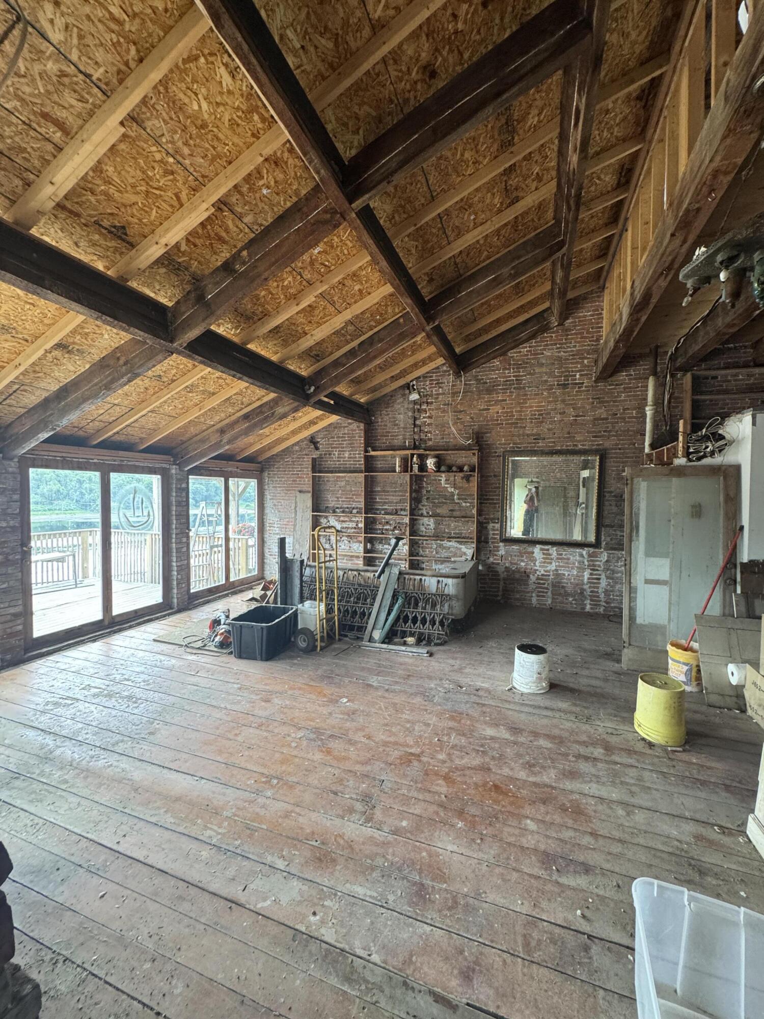 152-154 Water Street Property Photo 22