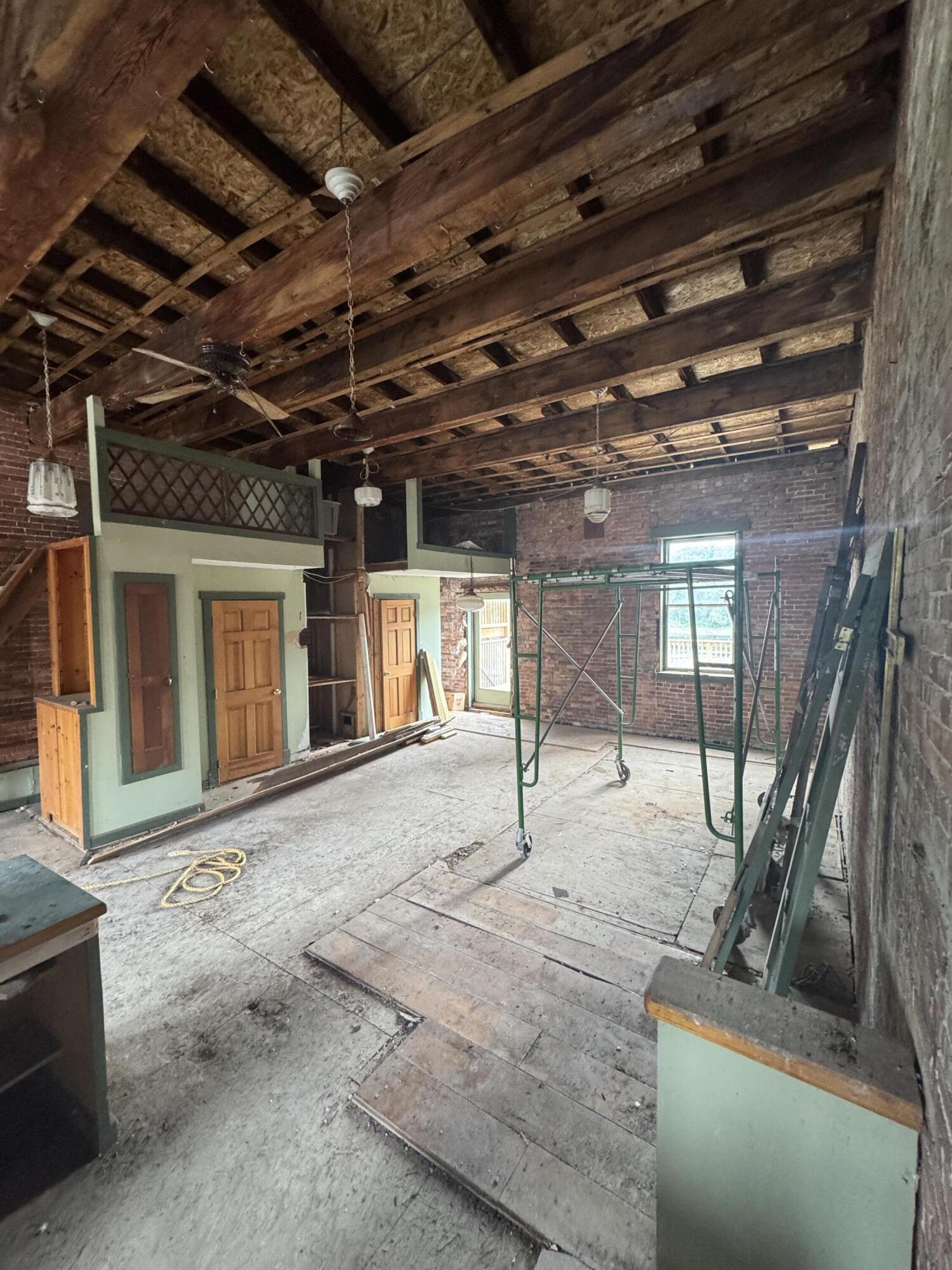 152-154 Water Street Property Photo 32