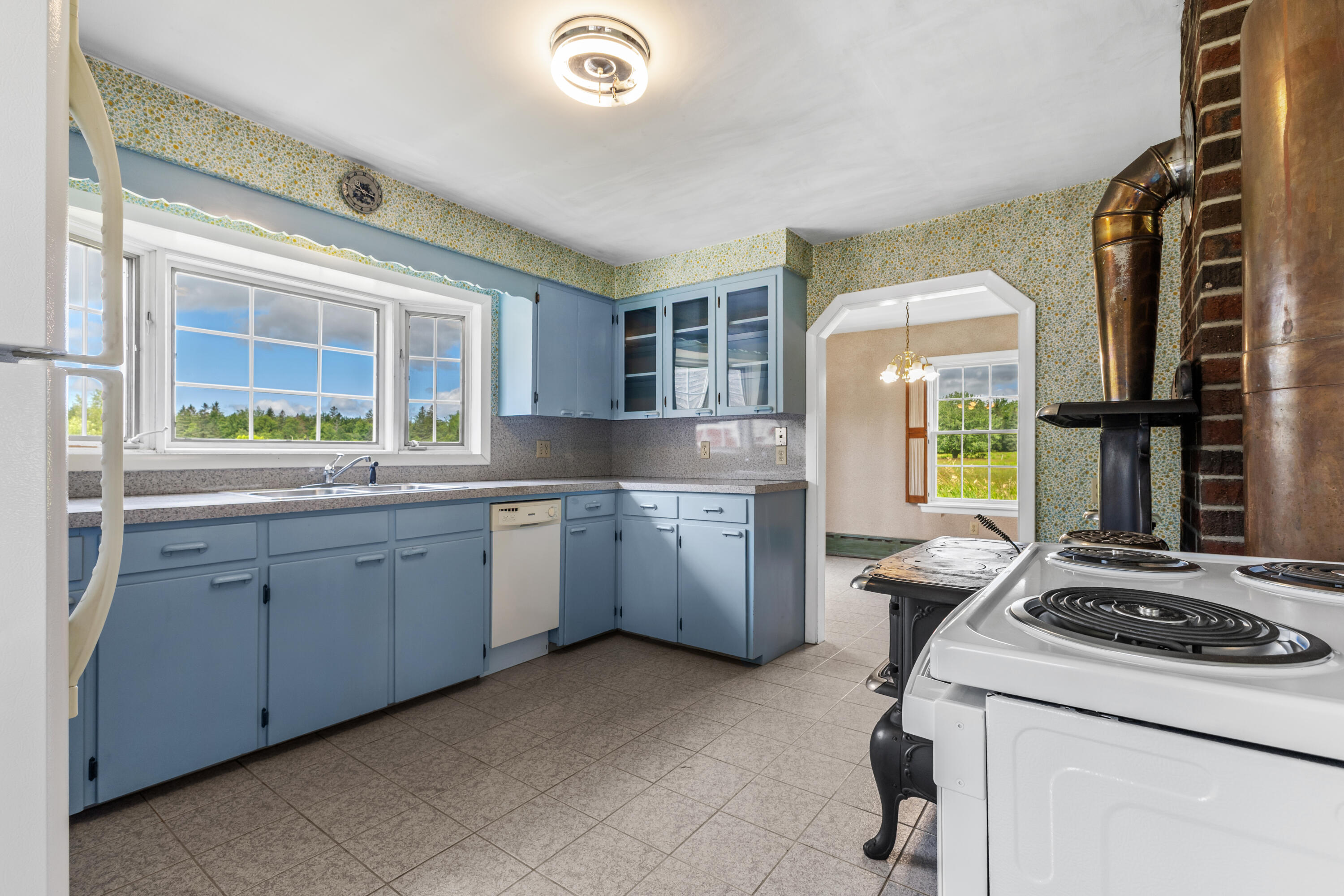 455 Bayside Road Property Photo 8