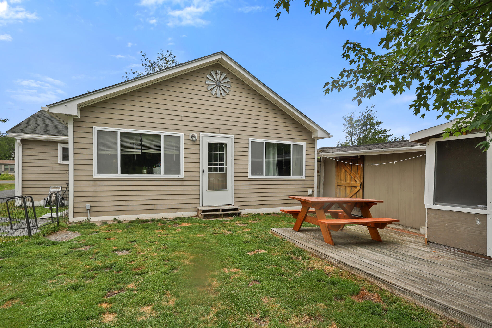 112 Dow Road Property Photo 1