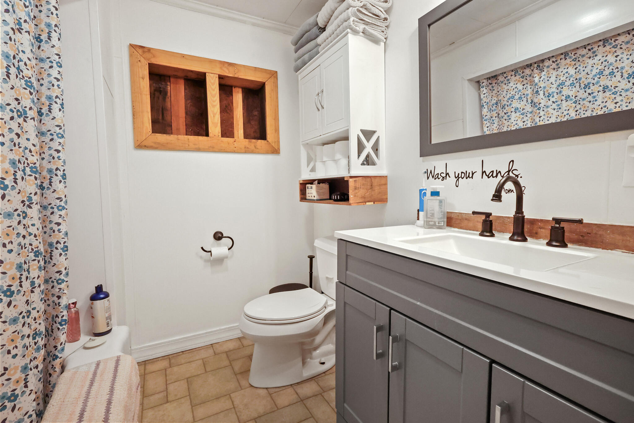 112 Dow Road Property Photo 24